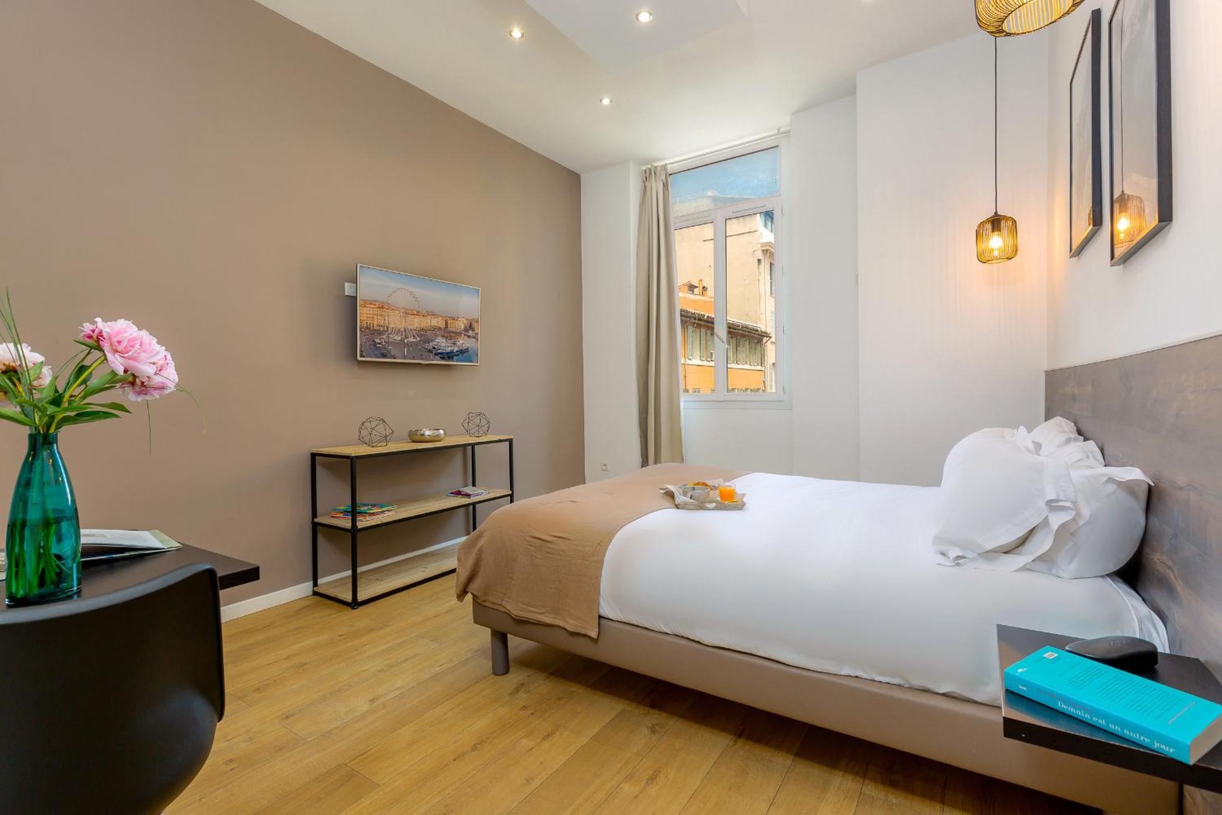 Breteuil – Apartment at the Old Port