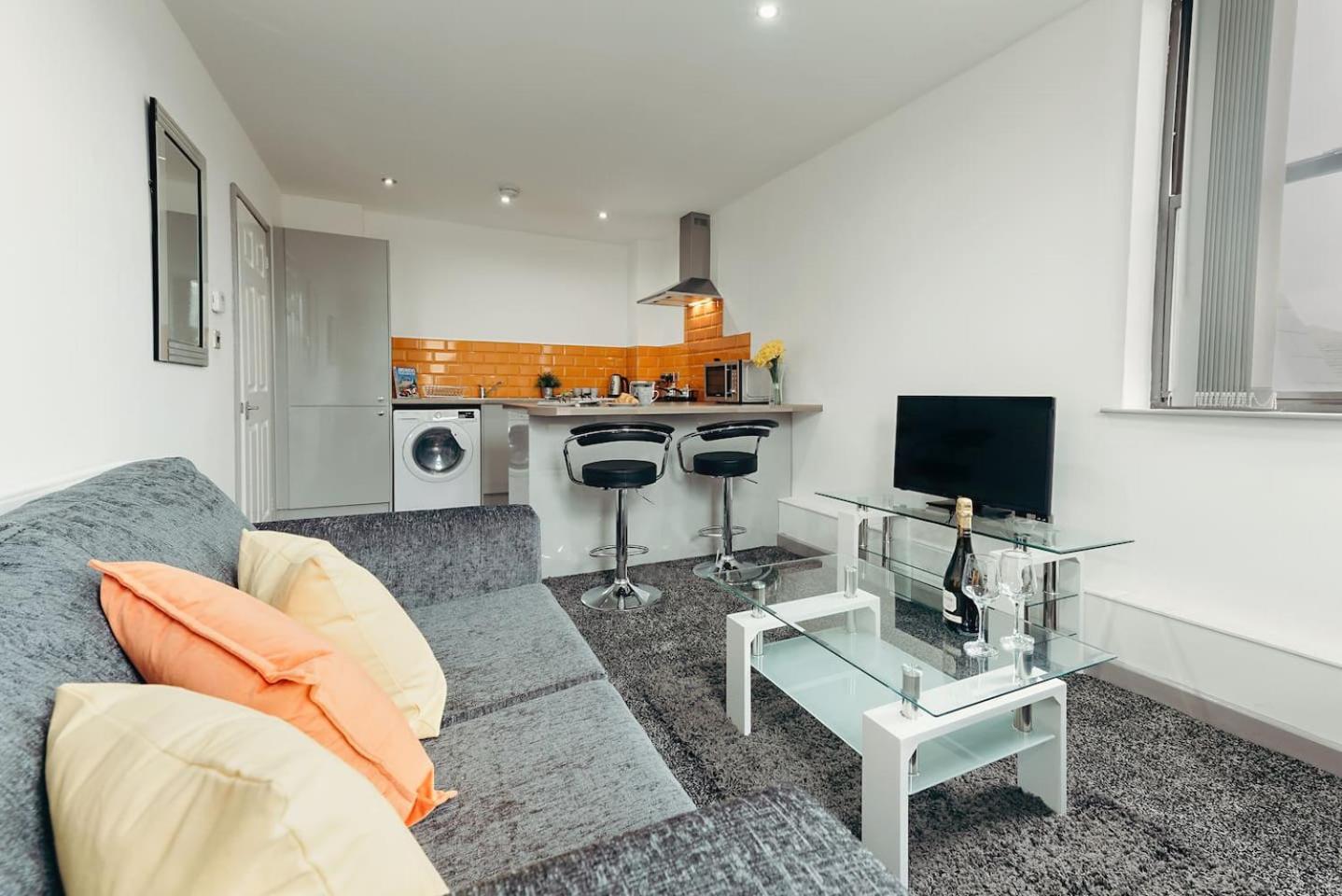 Halifax House, One Bedroom Apartment 216 view 4