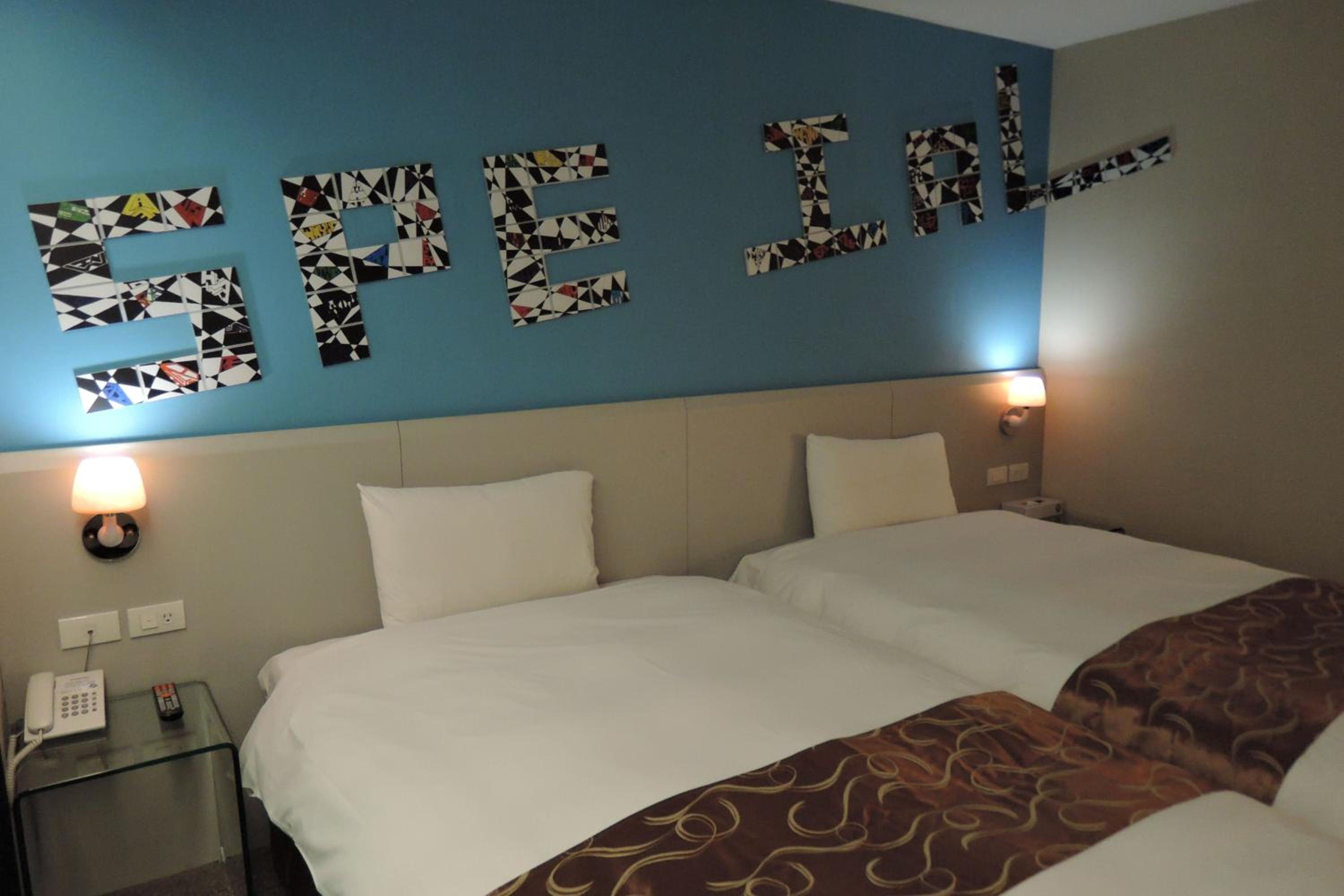 Travel Art Inn