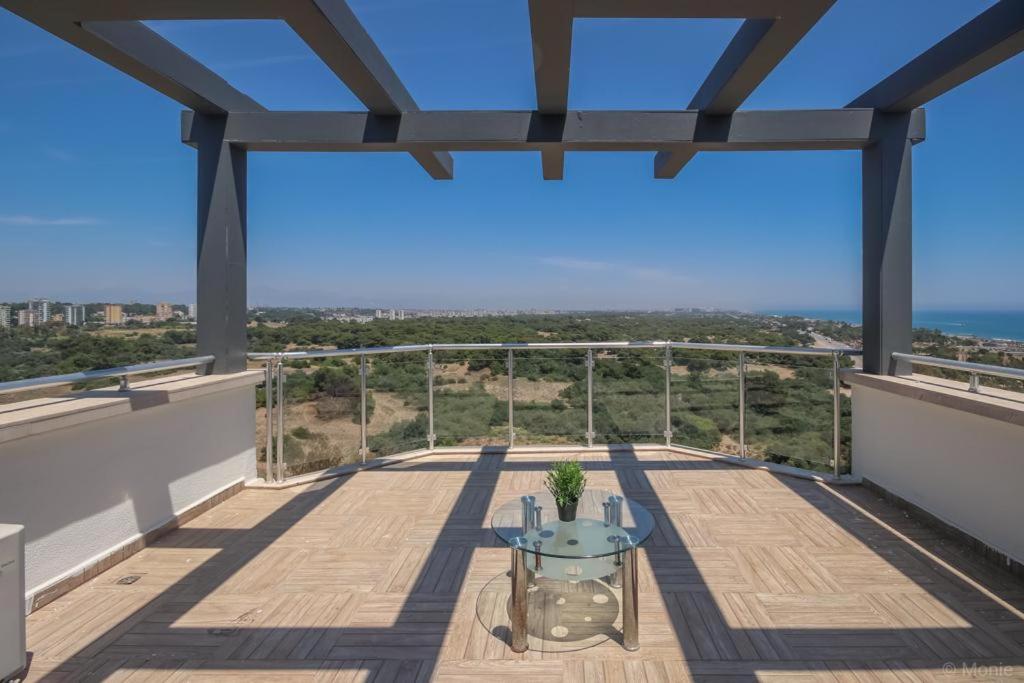 Lara Park Suites