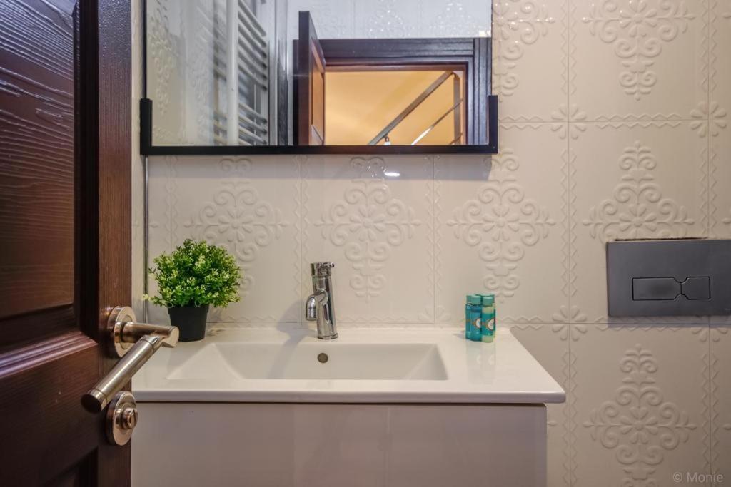 Lara Park Suites
