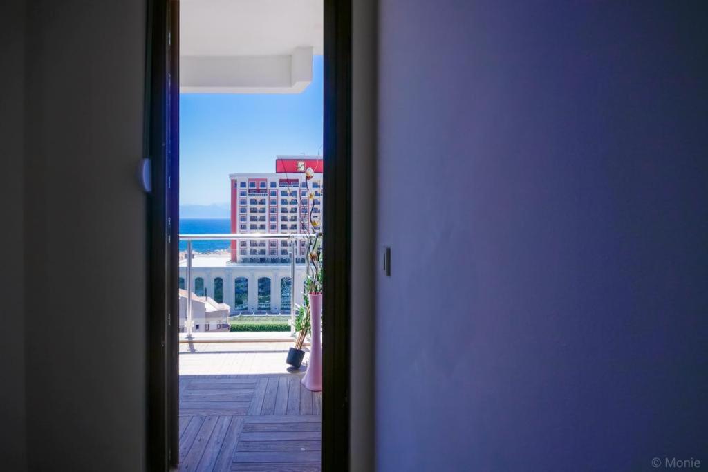 Lara Park Suites
