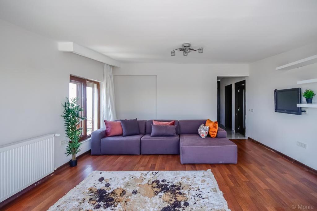 Lara Park Suites