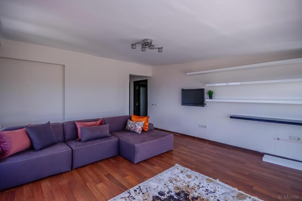 Lara Park Suites