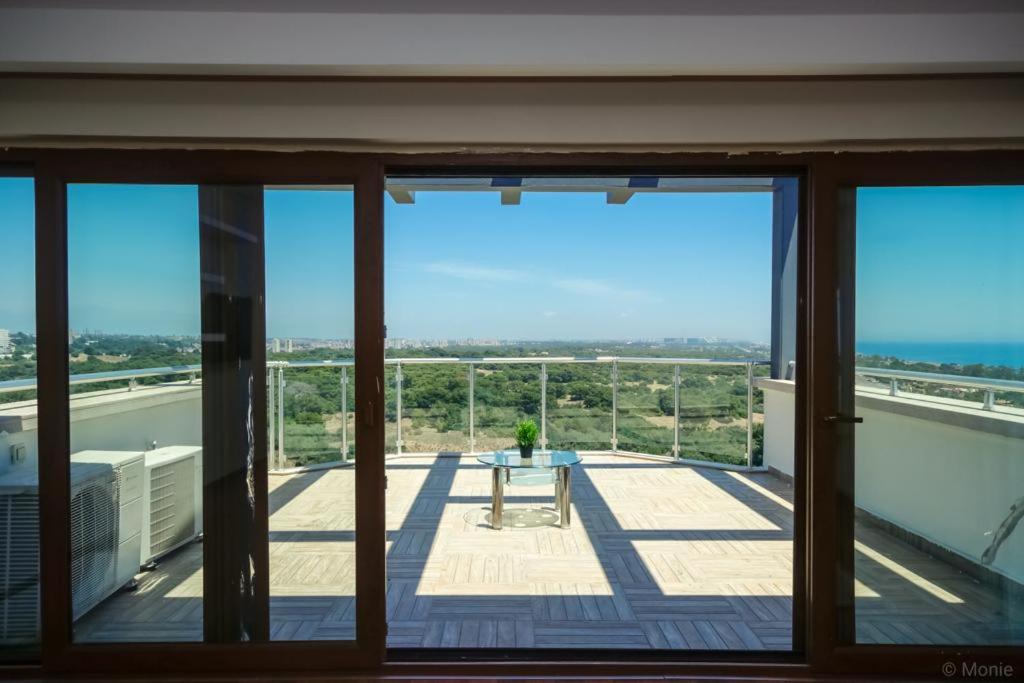 Lara Park Suites