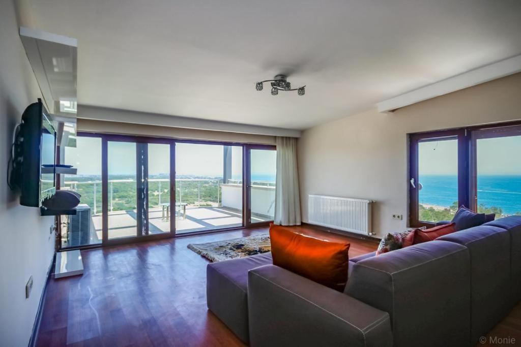 Lara Park Suites