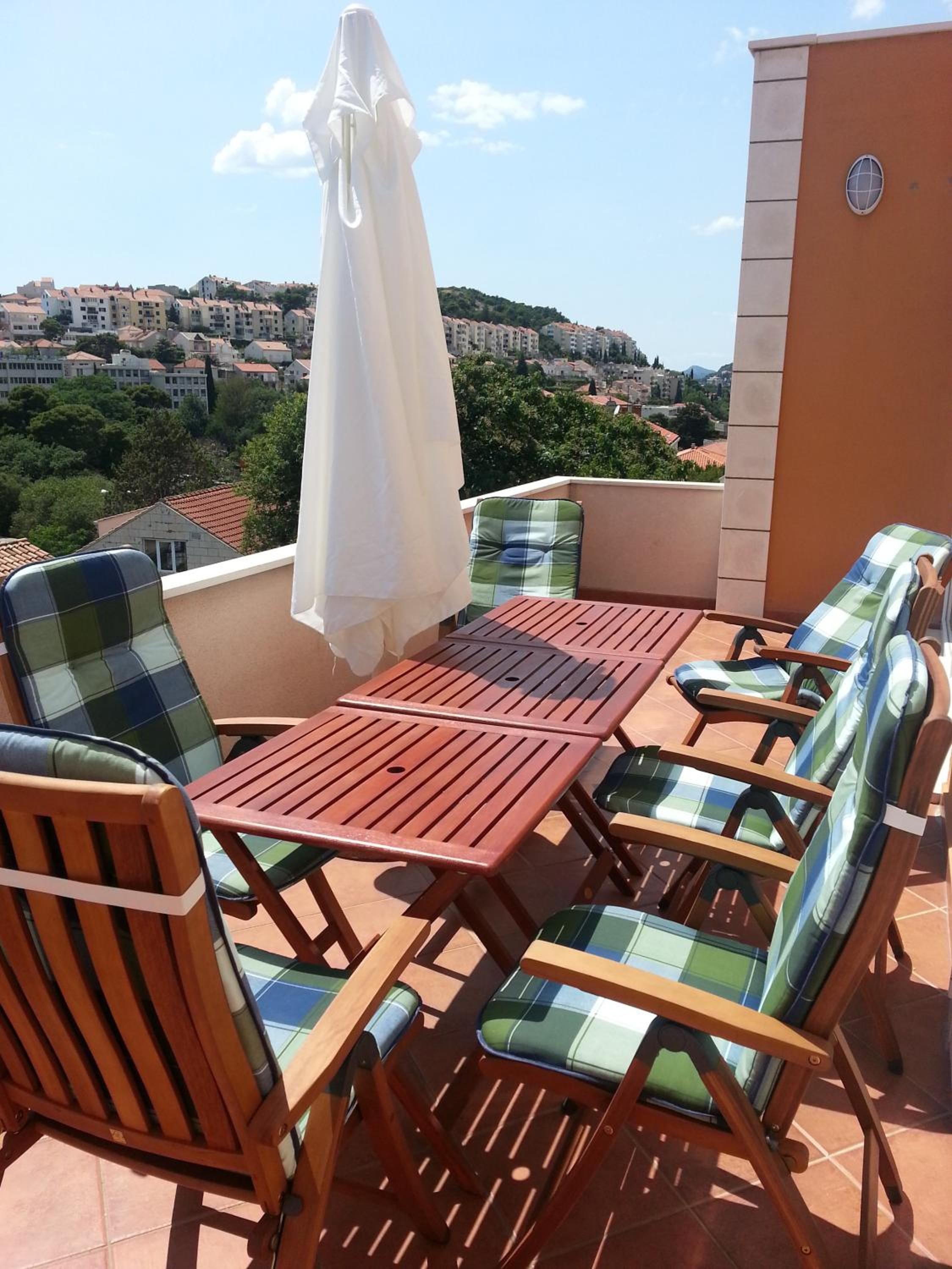 Apartments Laus