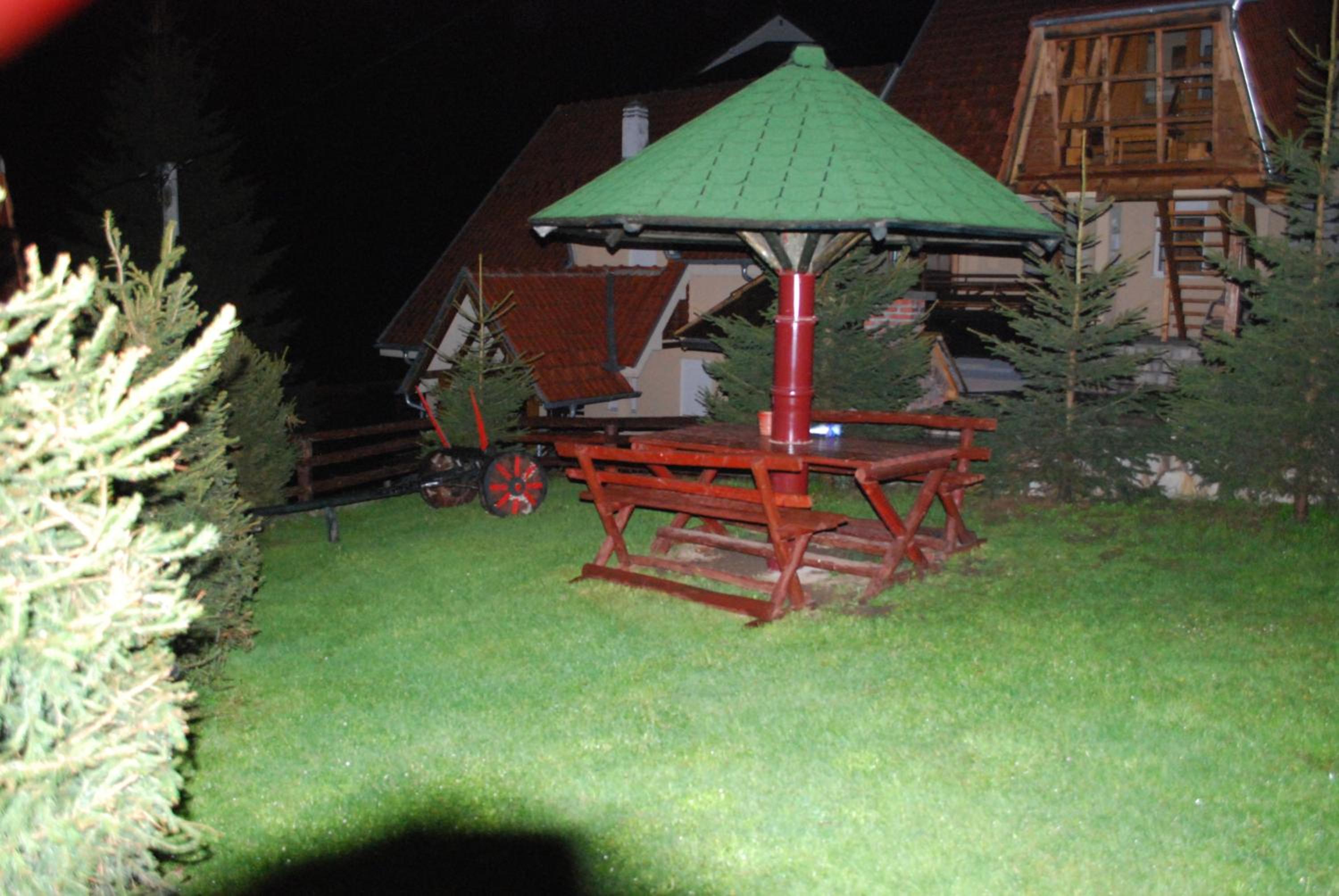 Photo 18