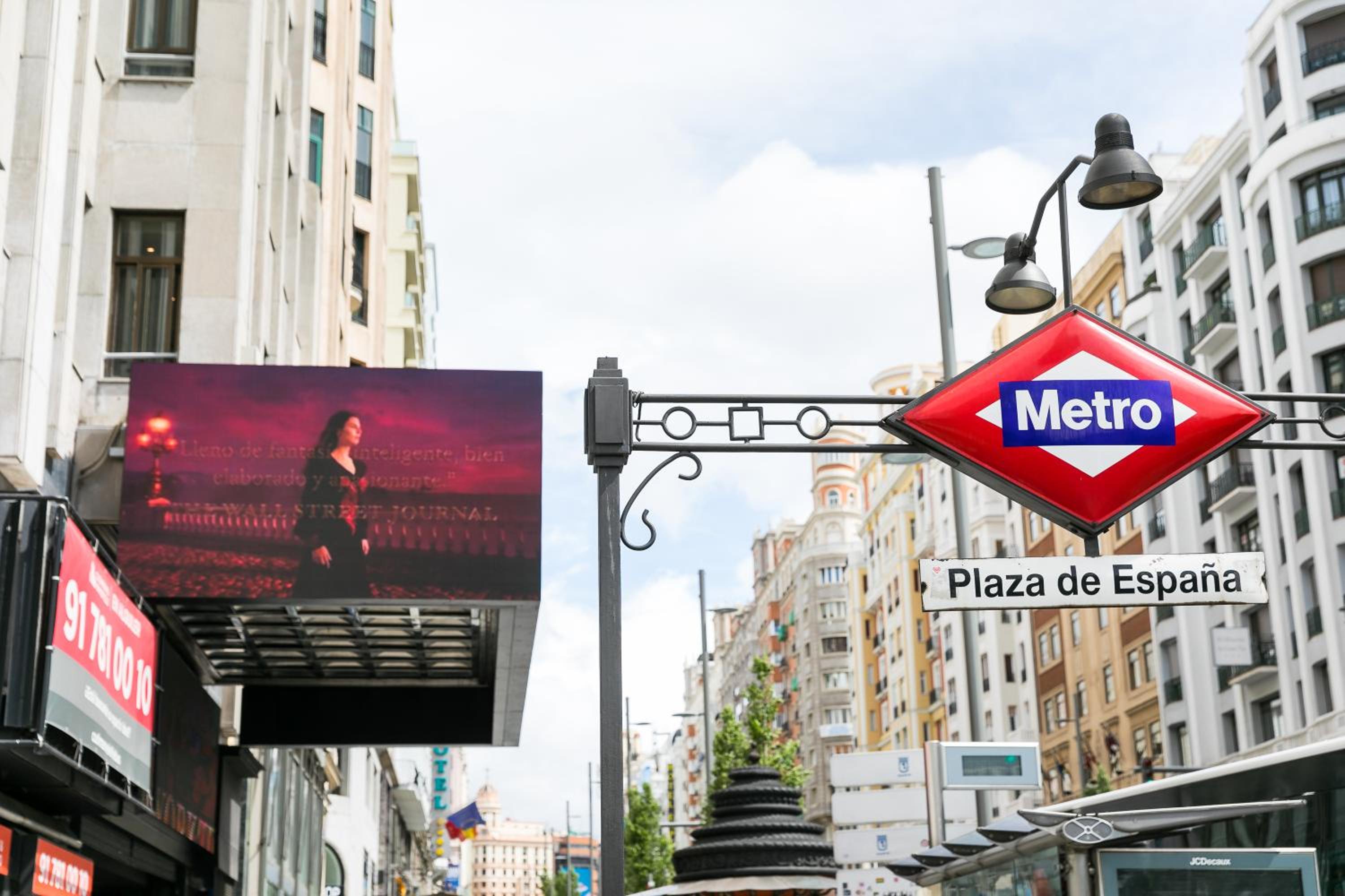 Feelathome Madrid Suites Apartments