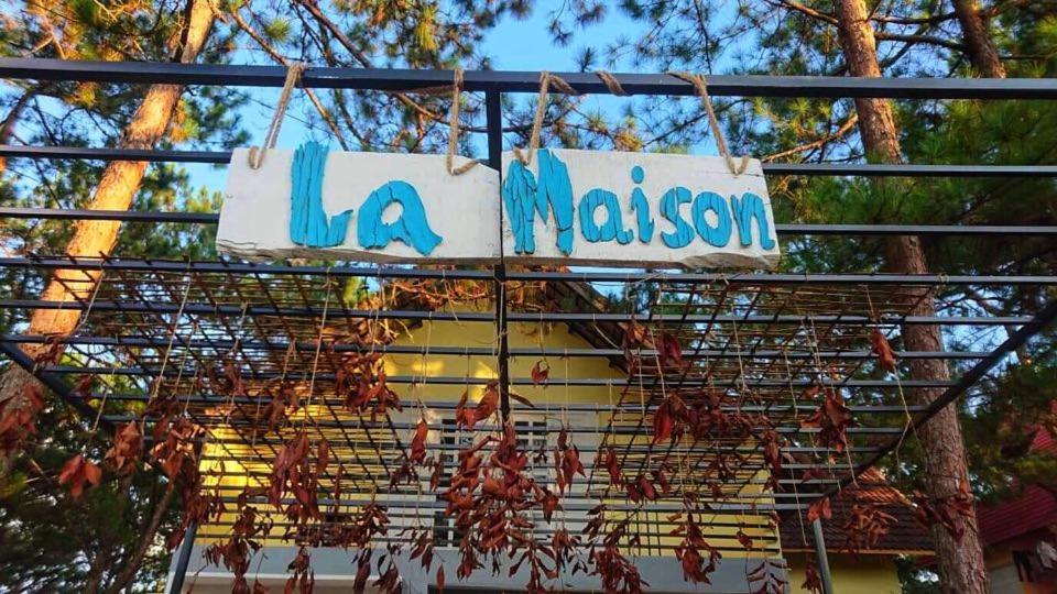 La Maison Homestay Măng Đen view 3