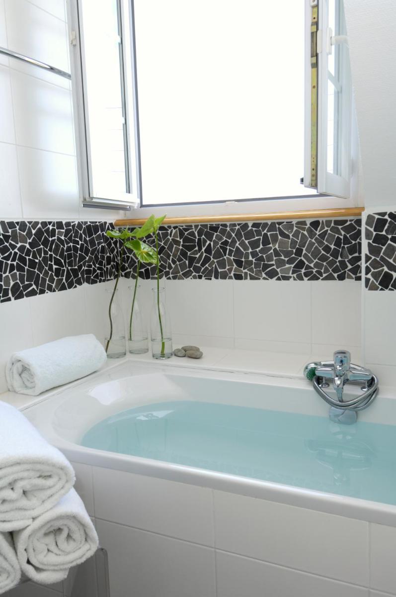 Jacuzzi