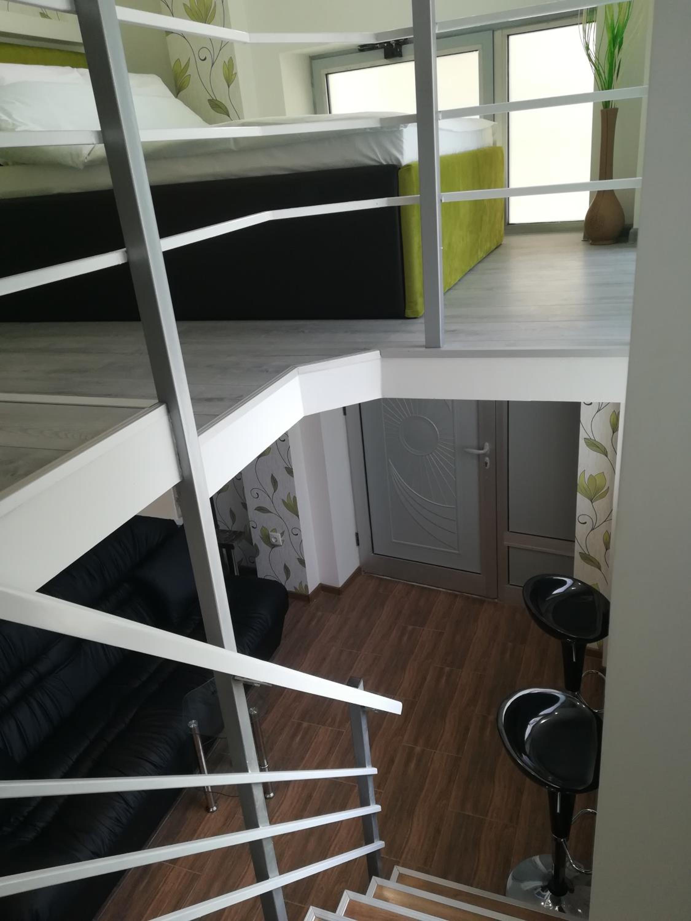 Classy and Cozy - 3 beds - up to 5 guests - Near Center