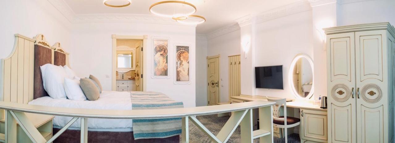 ATLAS HOUSE Luxury Suites