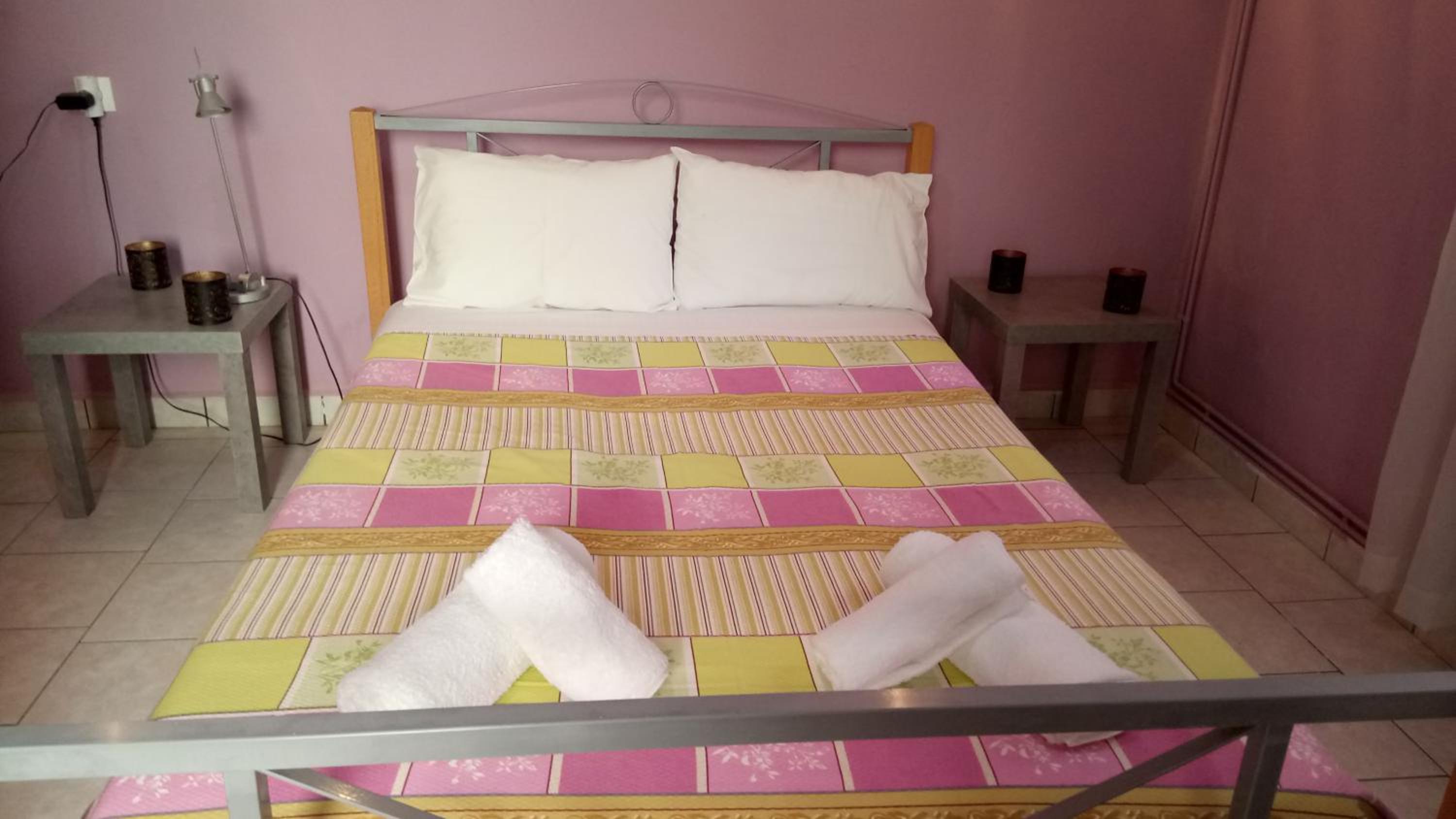Sitzanaki Home