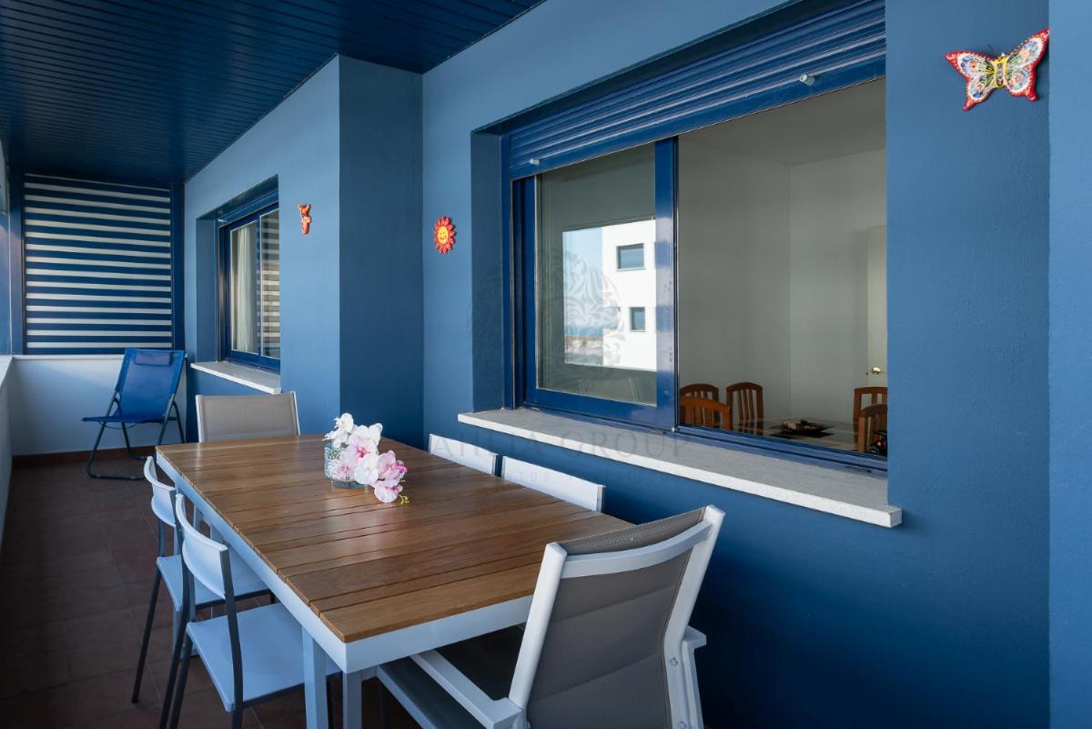 Vista Africa Beach Apartment by Dahlia Group view 3