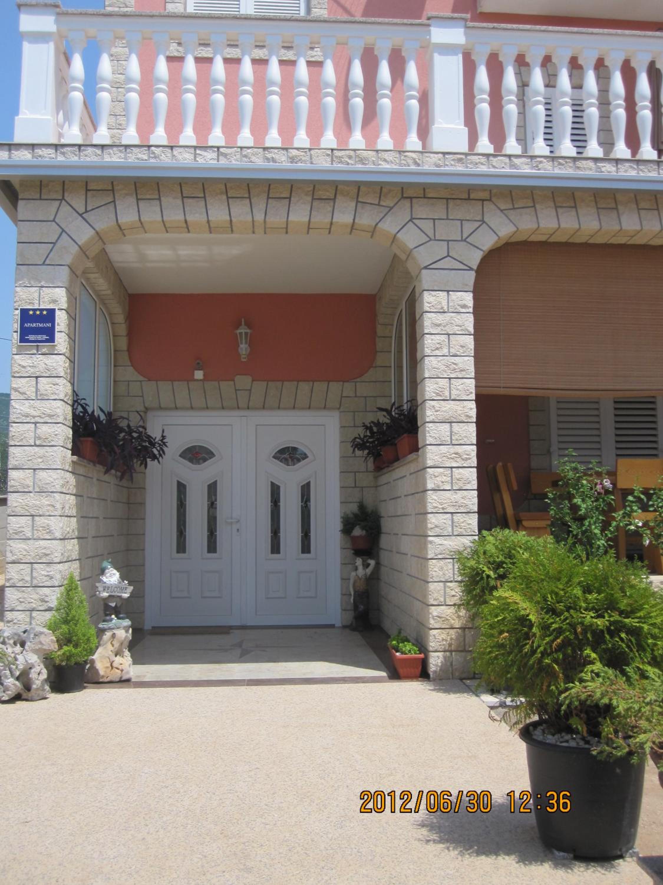 Villa Lily