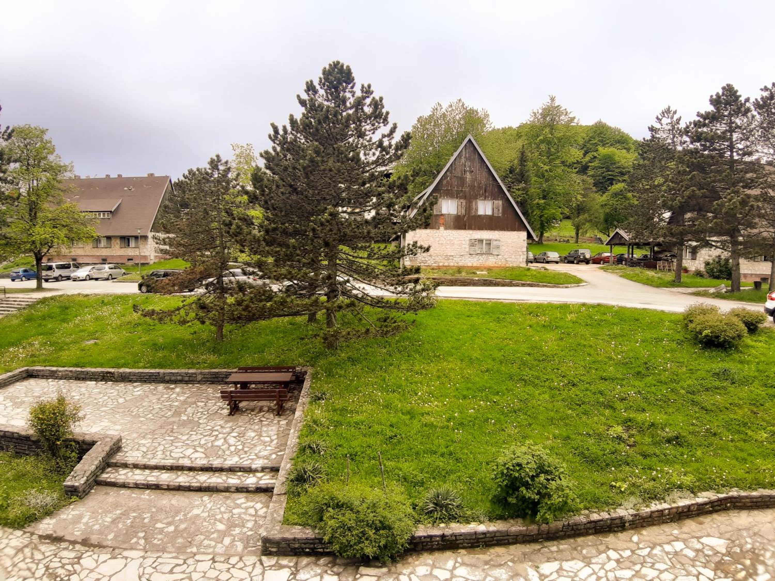 Photo 6