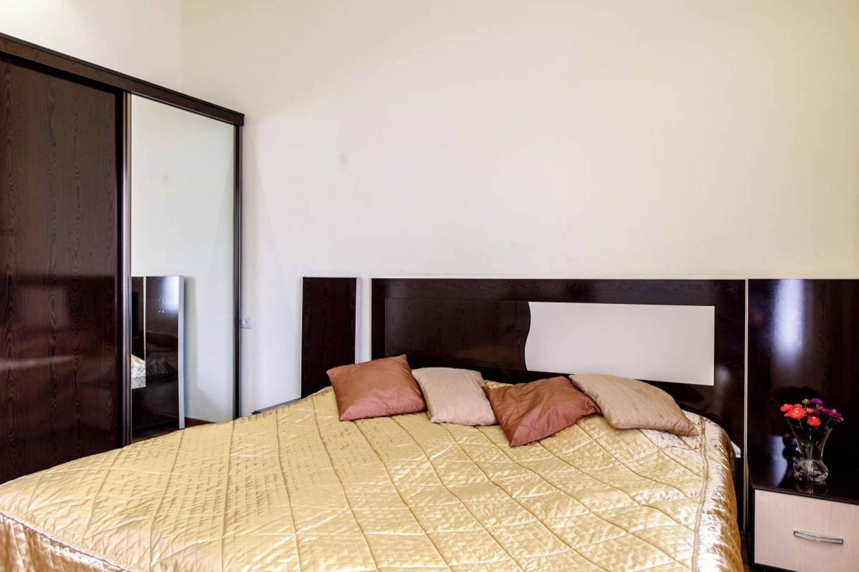 Large 5 bedroom VIP Villa 2