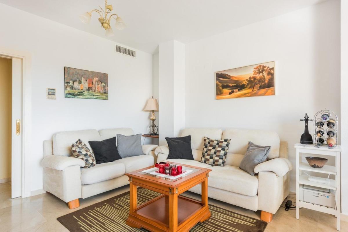 Wonderful apartment 5 minutes flat walk to the Centre of La Cala de Mijas photo 3