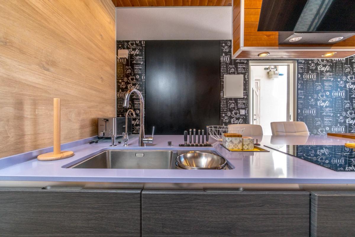 Sunny Luxury Apartment photo 3