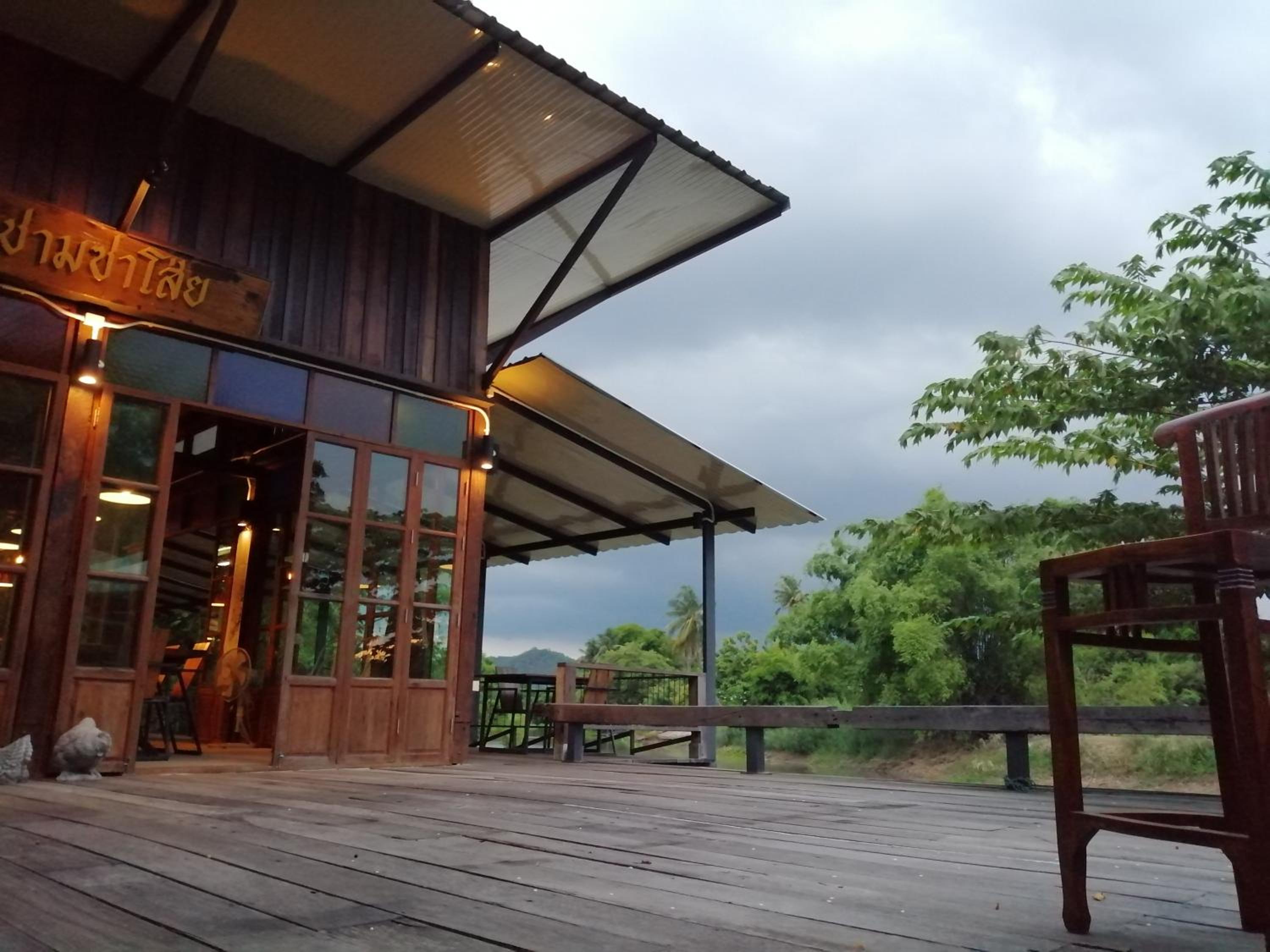 Rustic​ Charm​ Suphan​