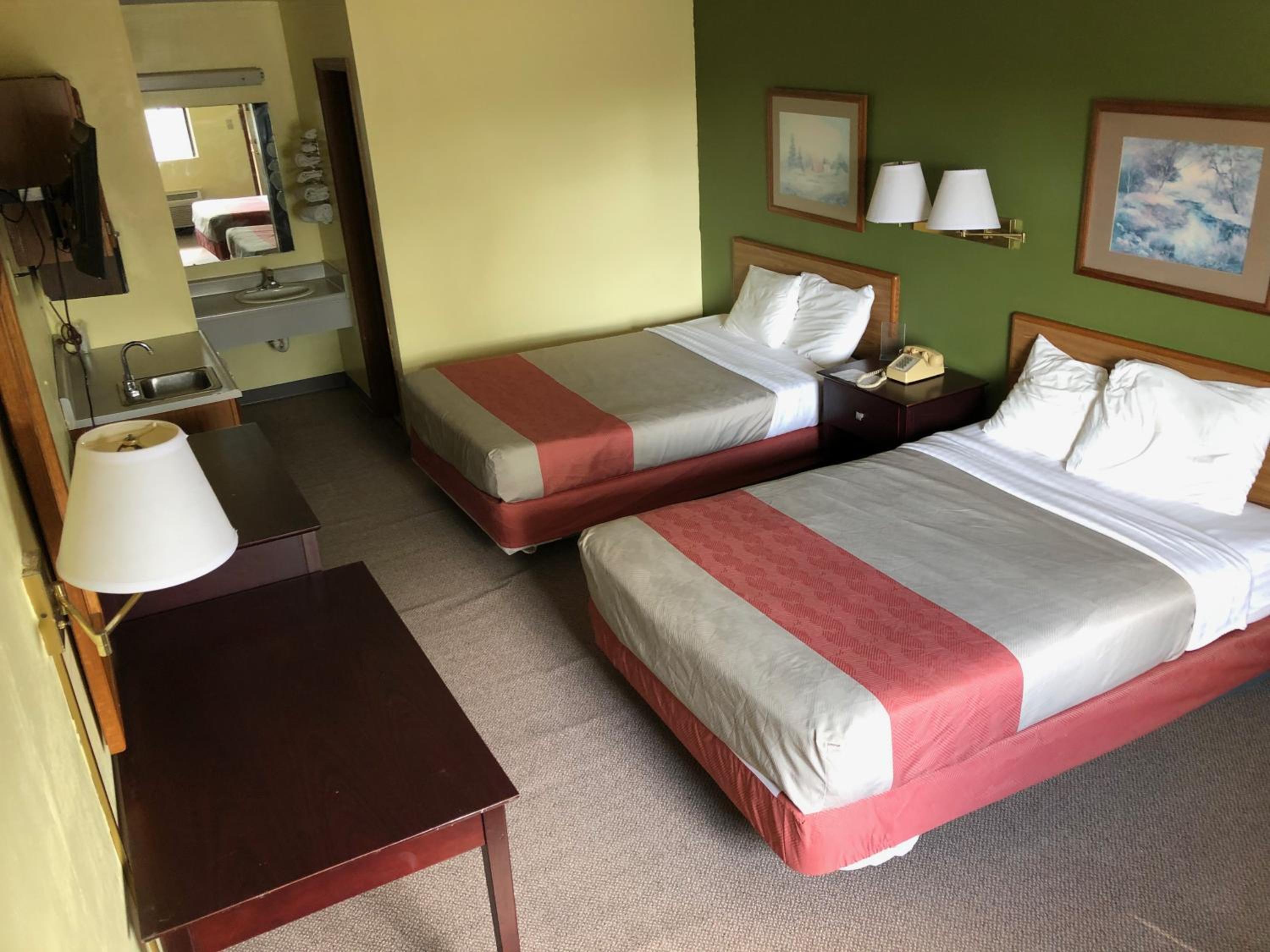 Salt Creek Inn