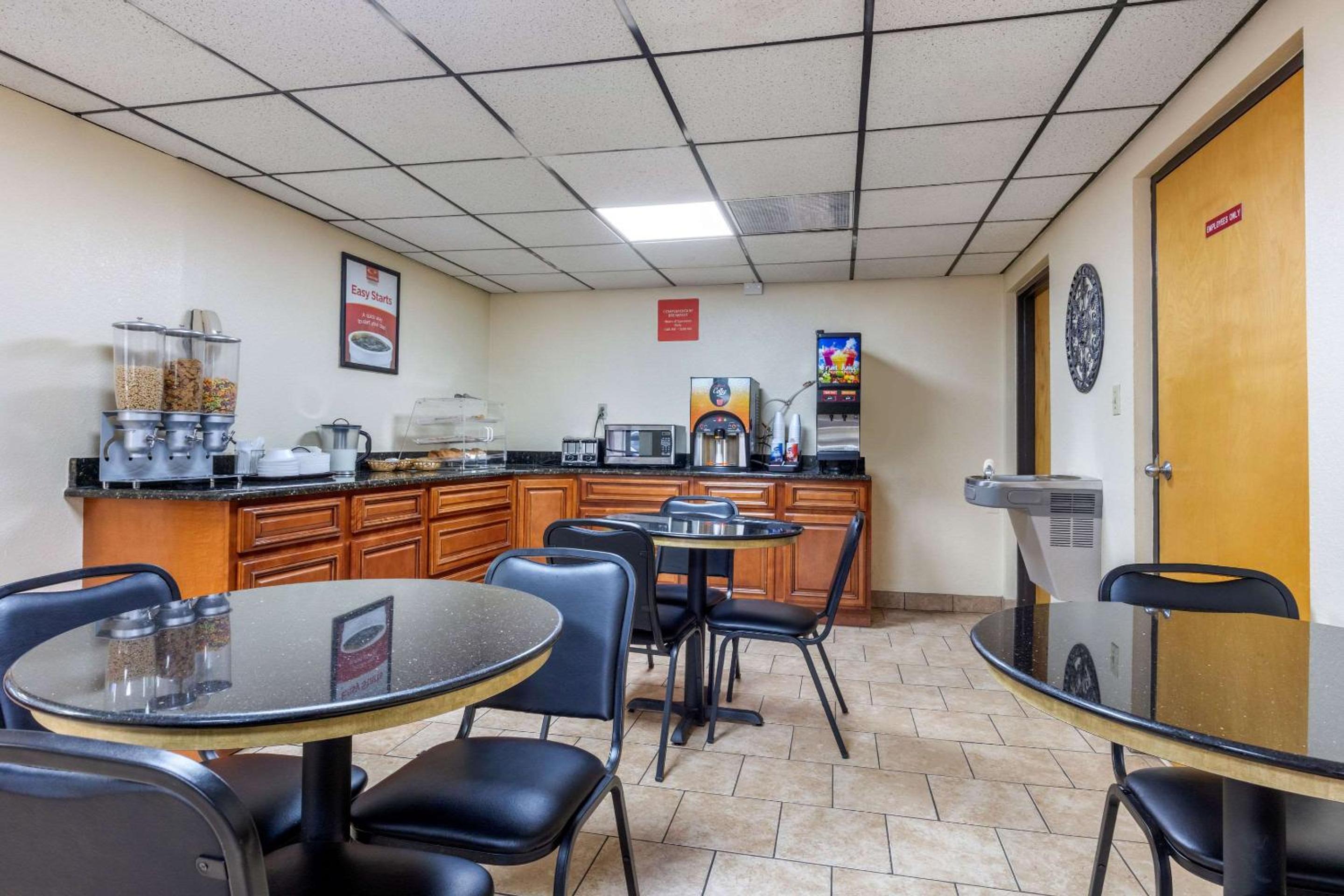 Econo Lodge Chattanooga Northeast - Ooltewah