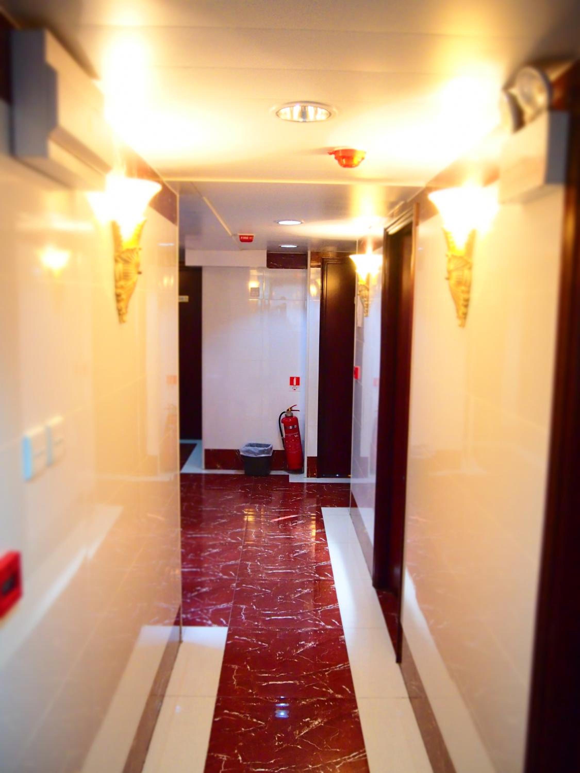 Manila Lounge