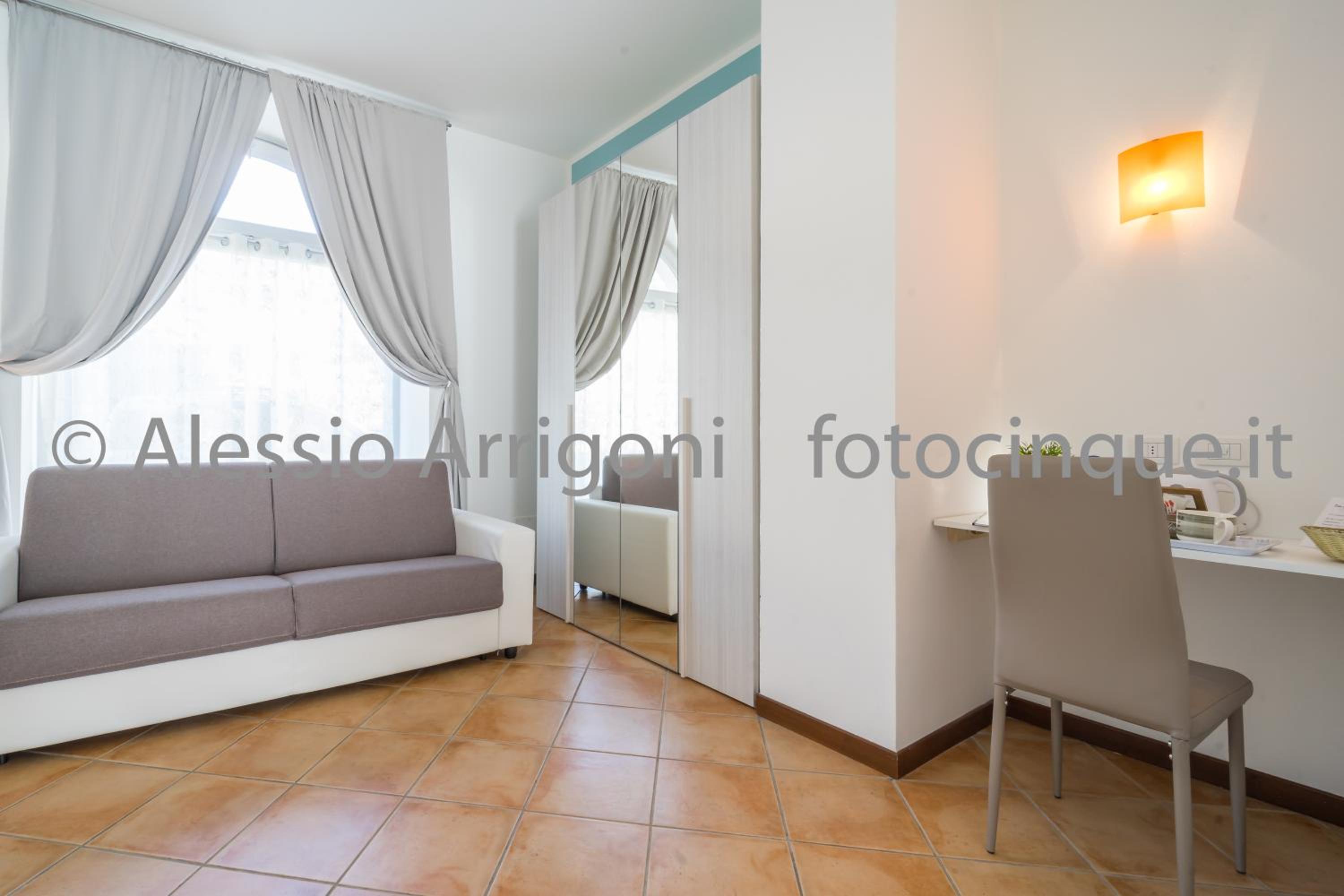 Photo 48