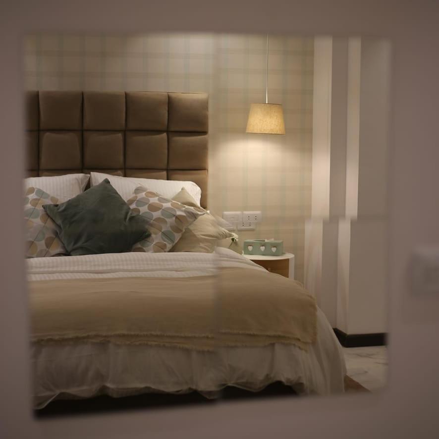 Apartment in Mohandesin (Families Only)