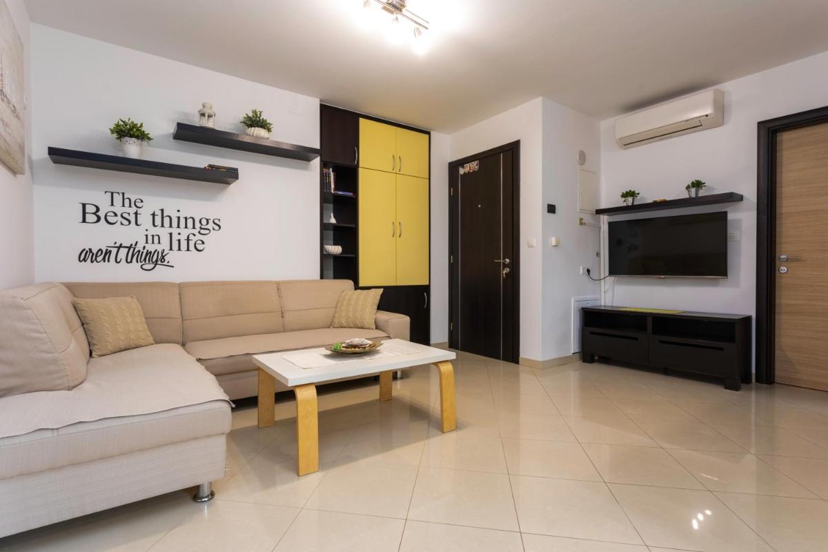Apartments Mia view 5