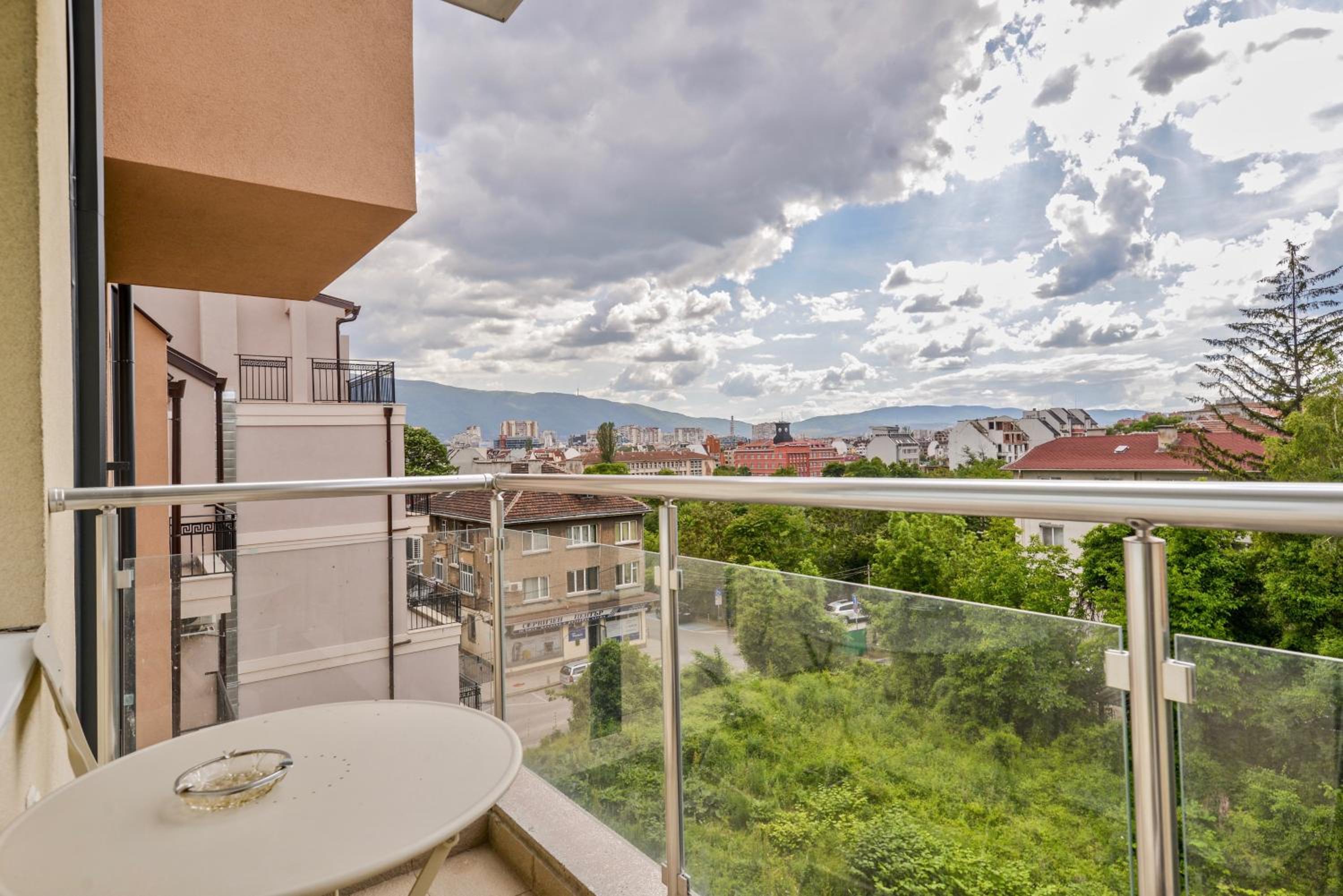 Vitosha View One Bedroom Apartment by Flat Mаnager view 4