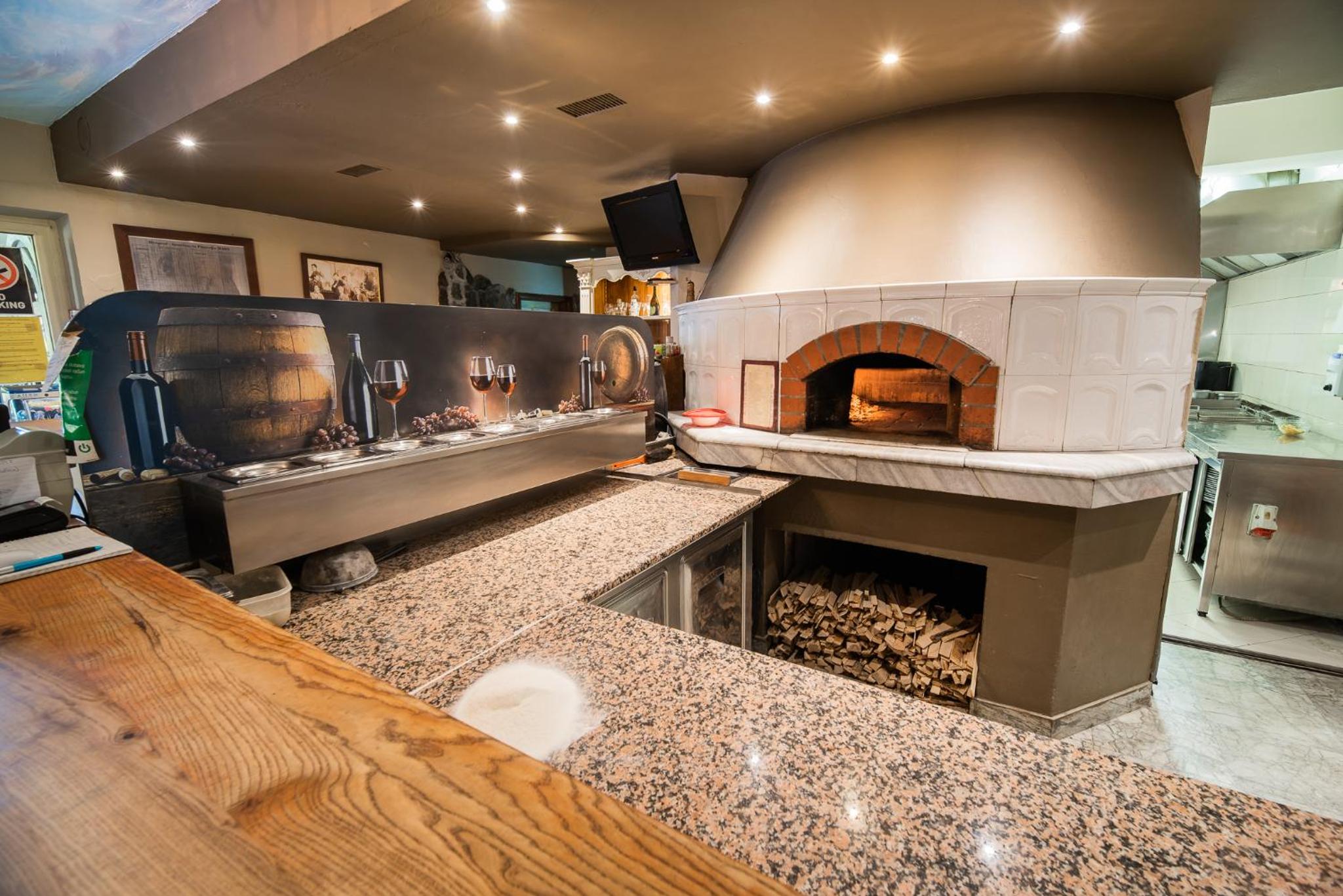 Photo 9