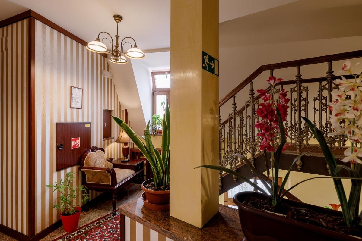 hotel reception