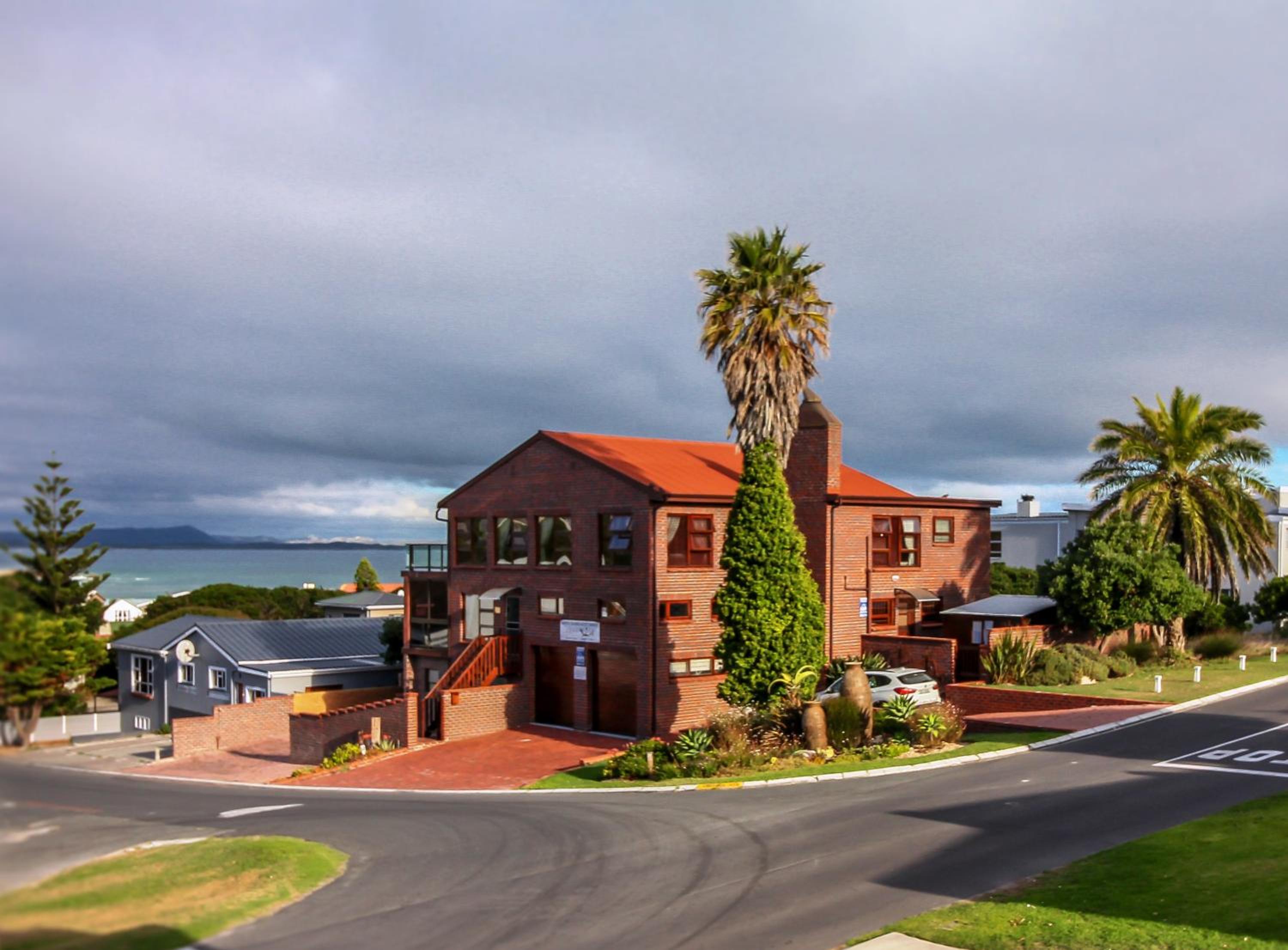 White Shark Guest House