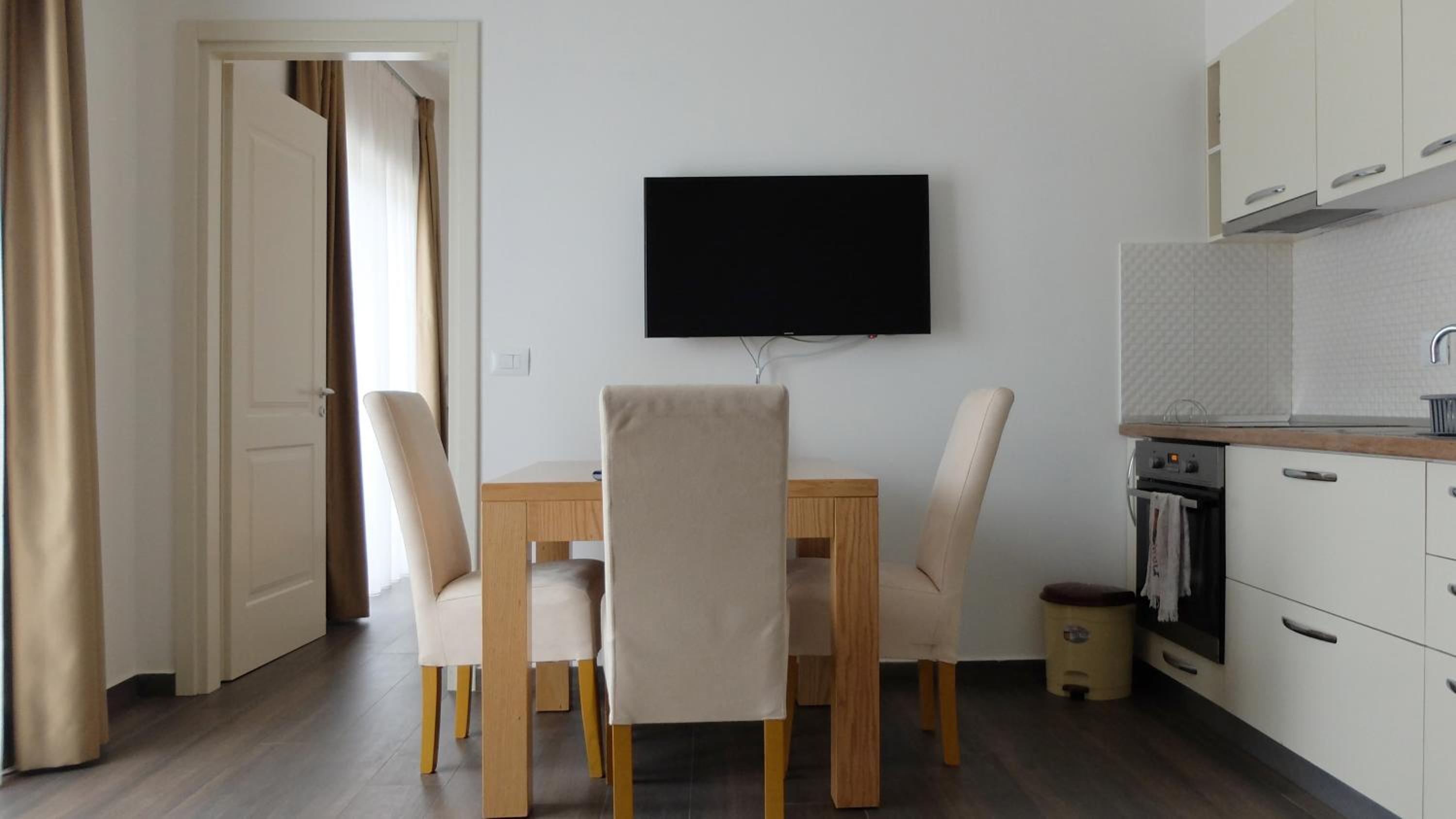 Sunrise Luxury Apartments, photo 14