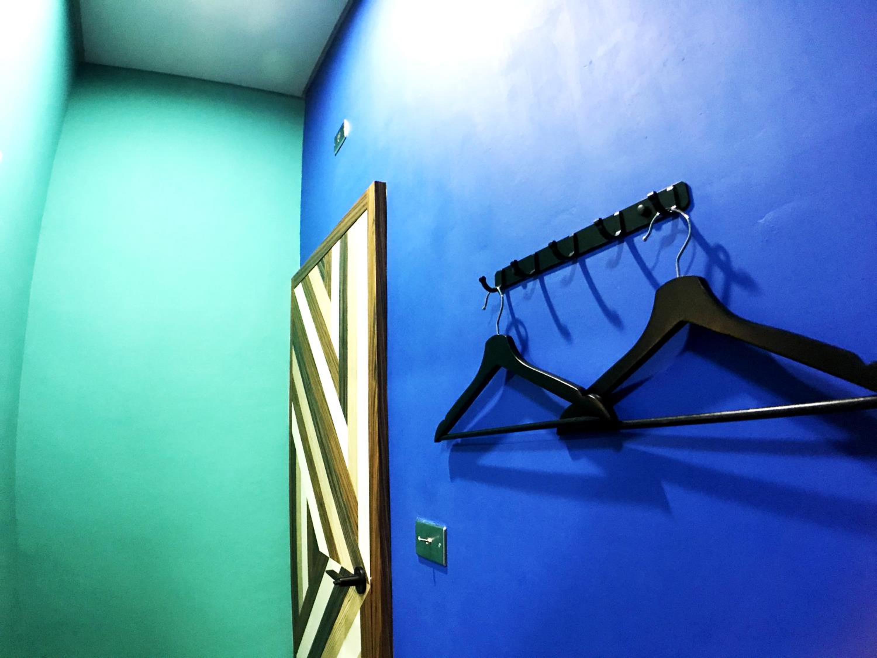 ALL BLUE view 4