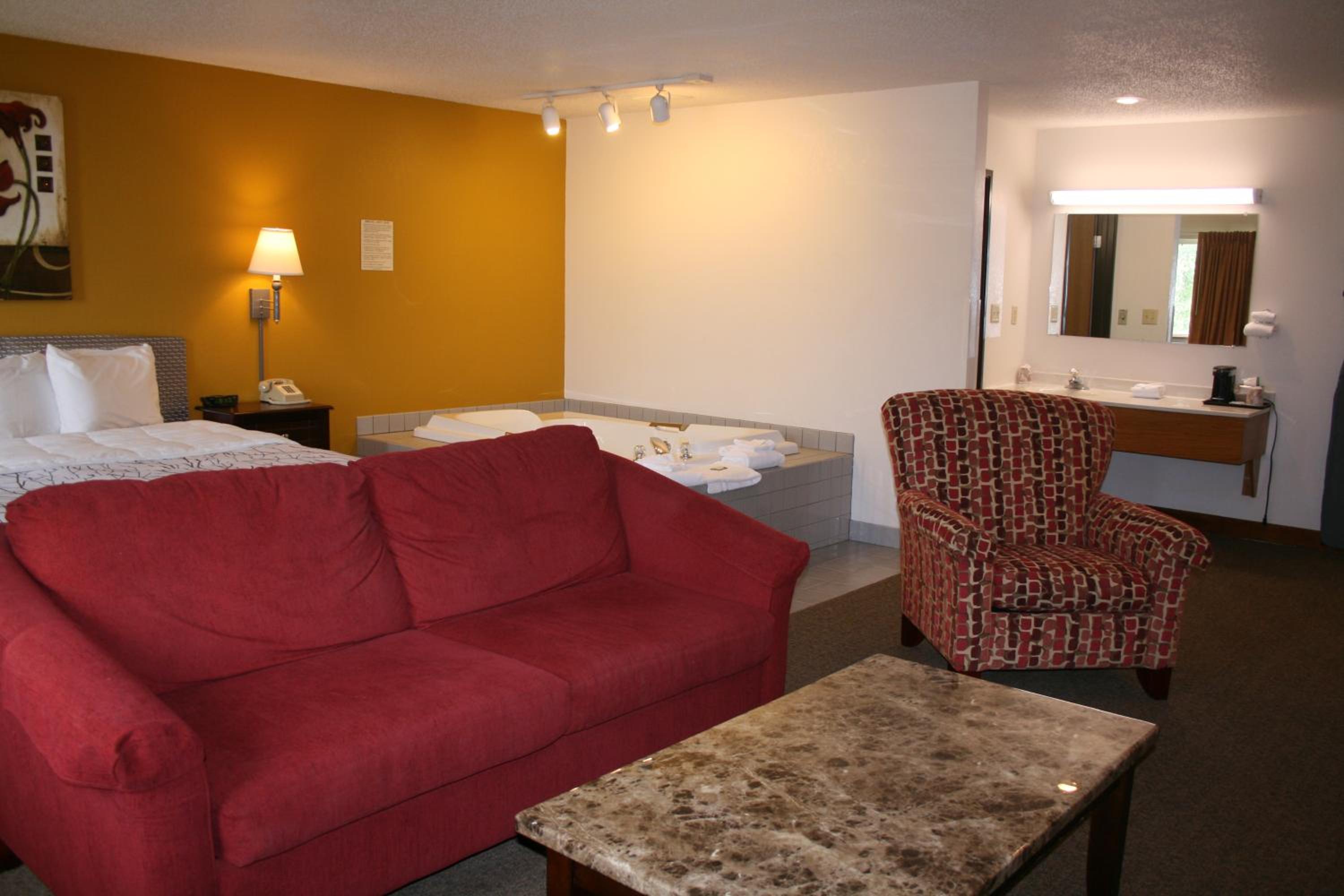 Heritage Inn Express view 3