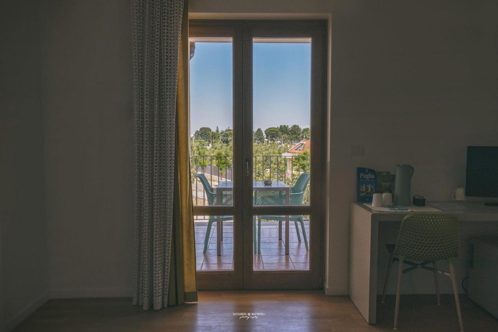 Suberito rooms&bar view 5
