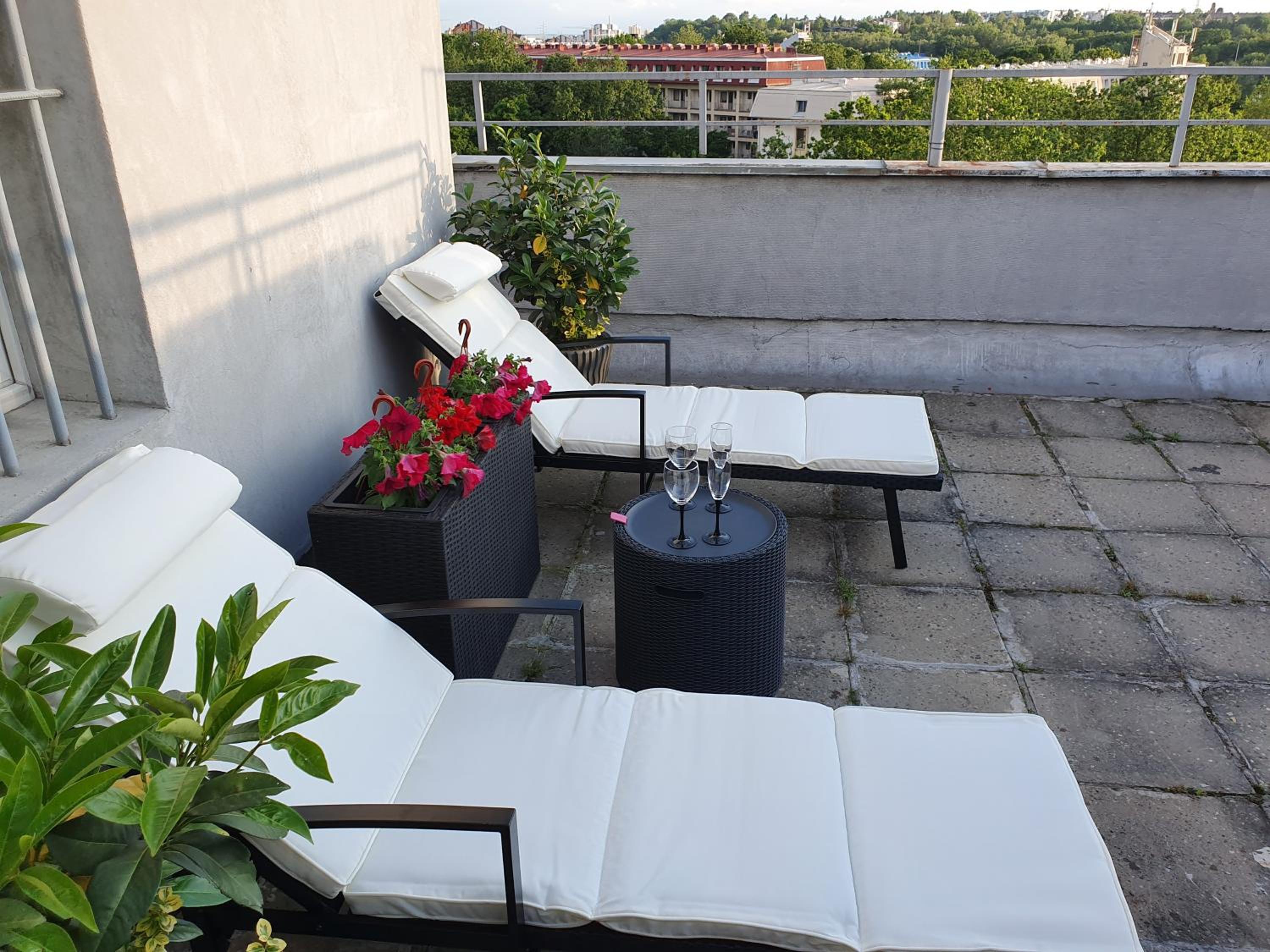 balance & terrace