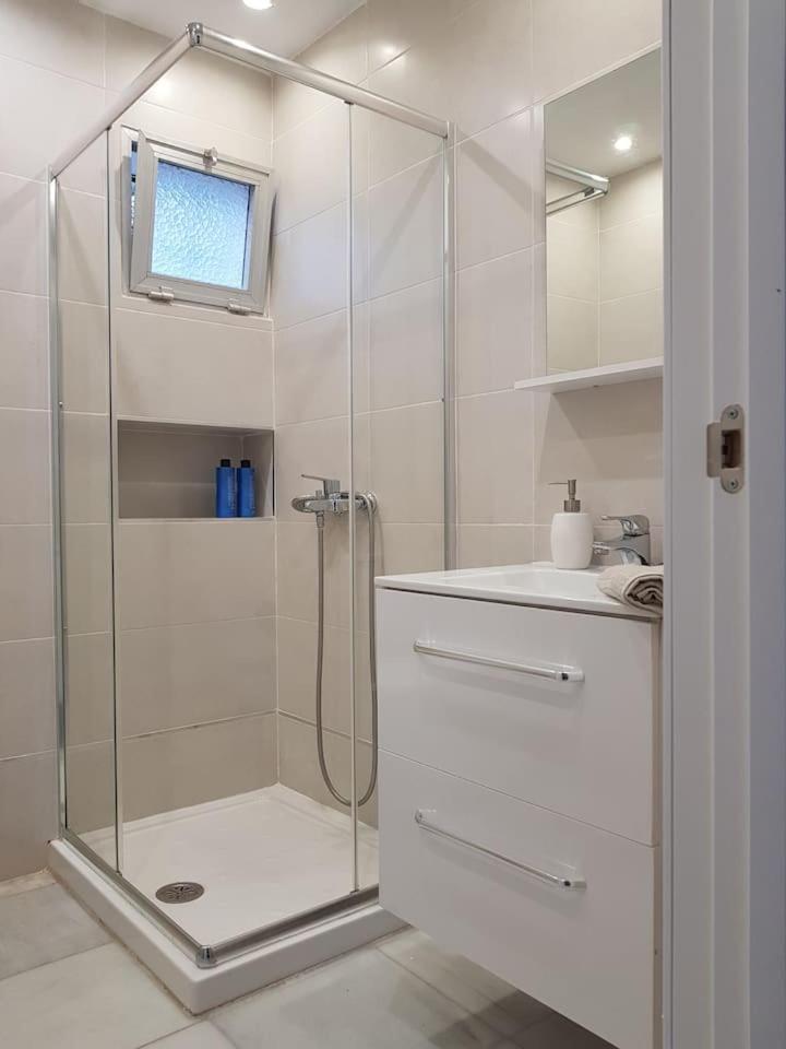 Los Geranios - Beach Apartment