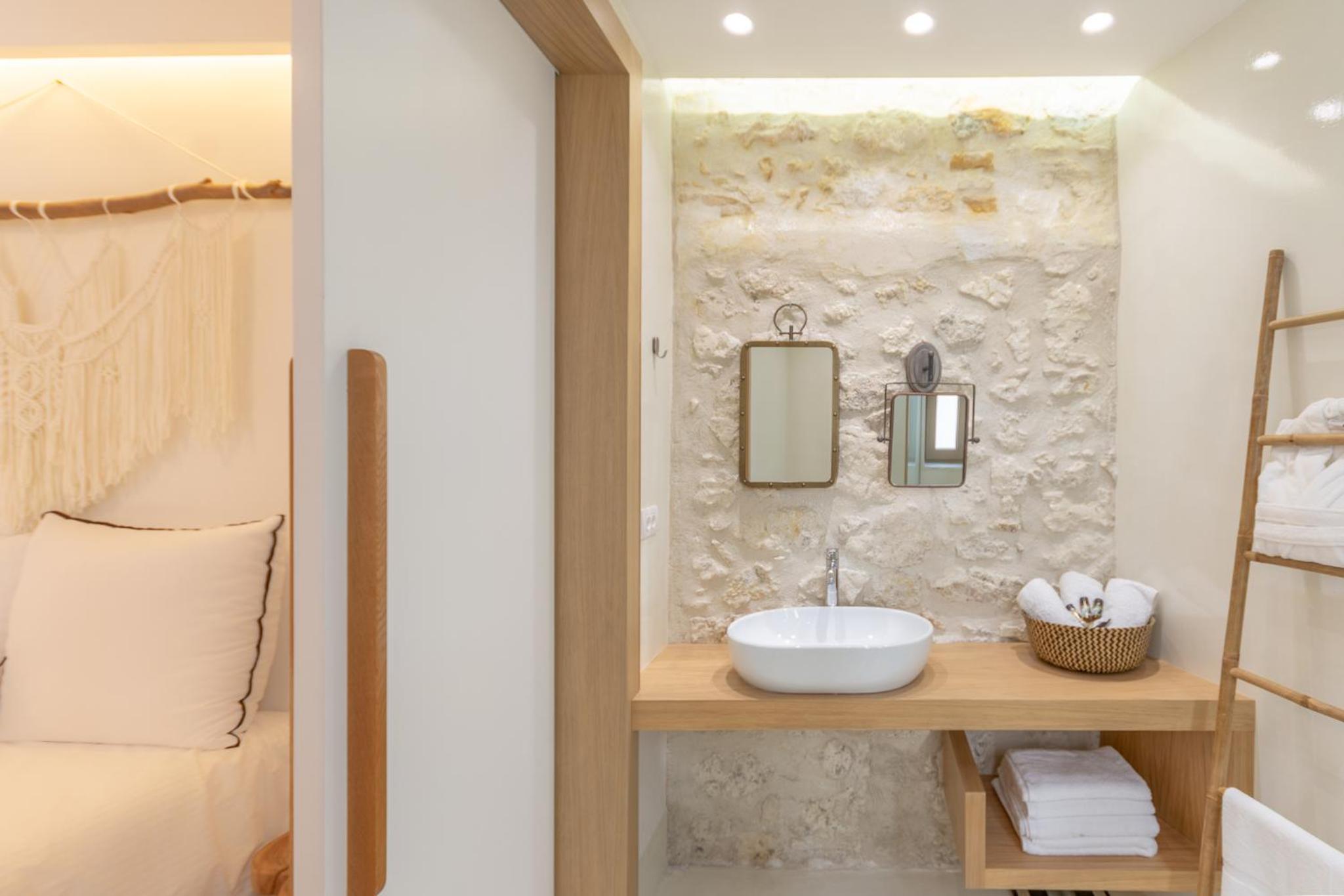 Chandakos 8 Design Apts, photo 30