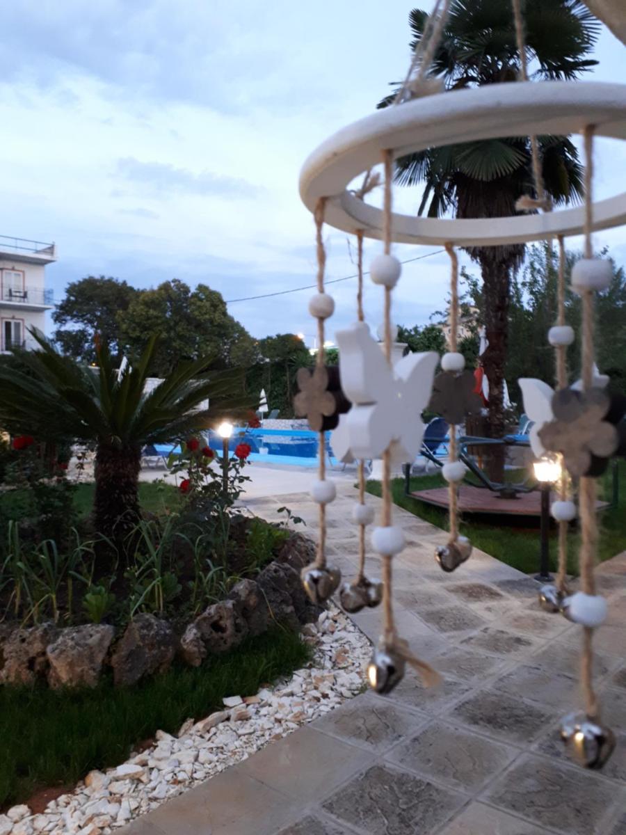 children's play area