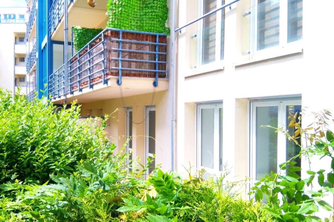 Sonnige Wohnung im Zentrum mit Terrasse u Tiefgarage - Netflix & Prime en Leipzig — balance & terrace