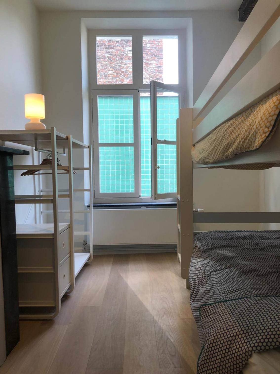Bed & Boon view 4