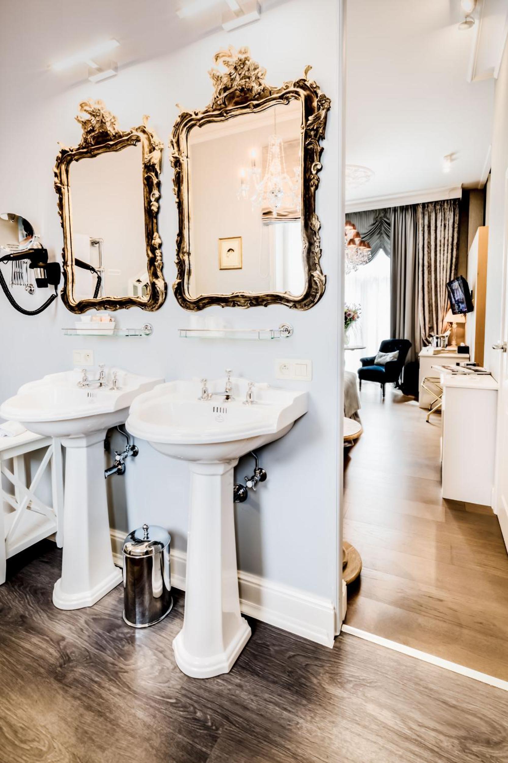 Bruges Vacations - Boutique Hotel De Castillion - Small elegant family hotel - Property Image 78