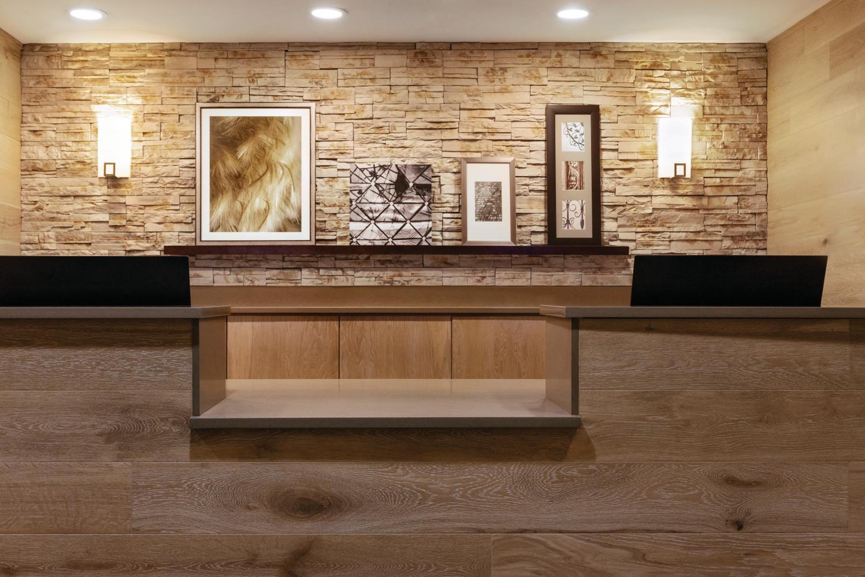 Country Inn Suites by Radisson, Nashville Airport East, TN - Property Image 14