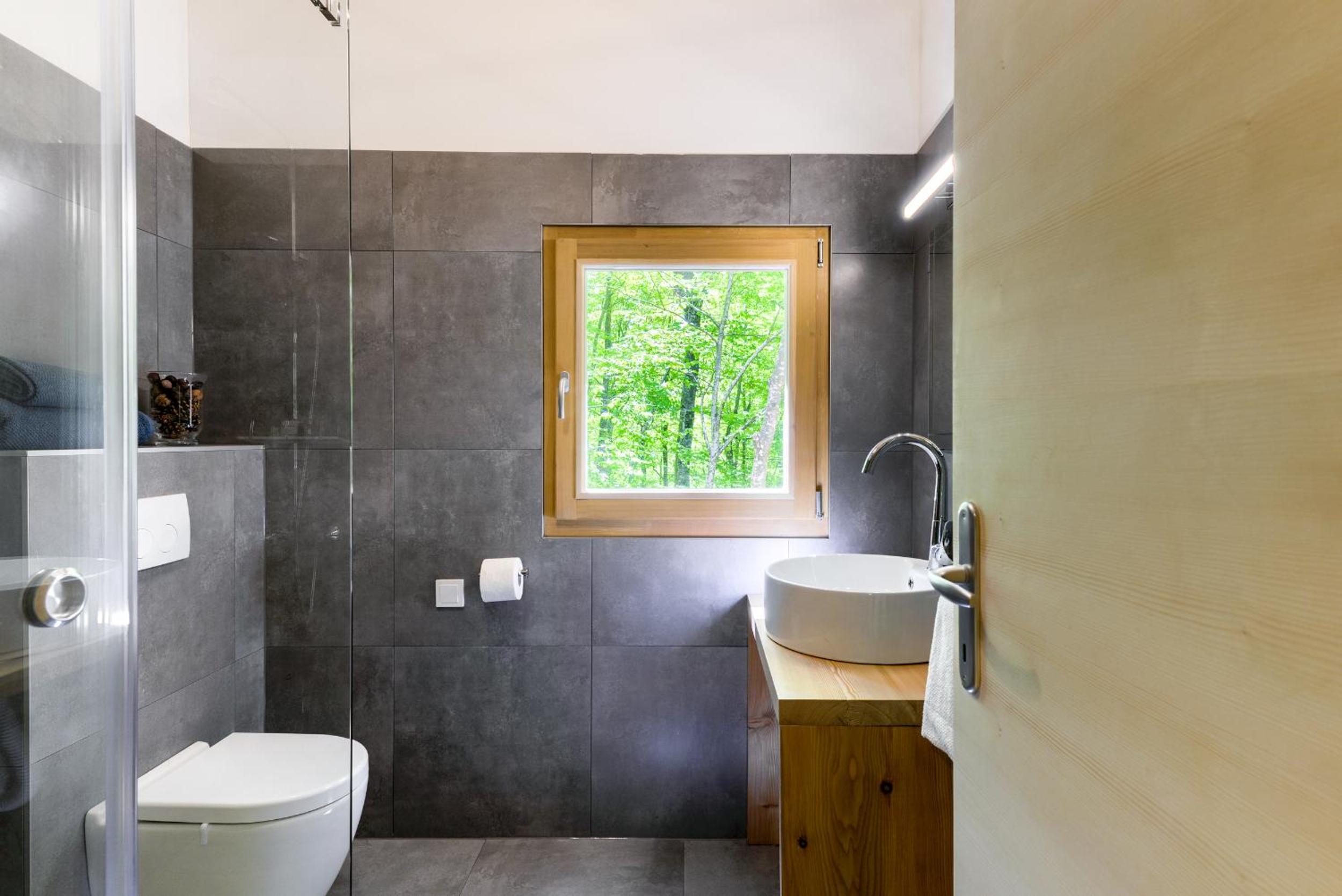 Treehouse Lika 2