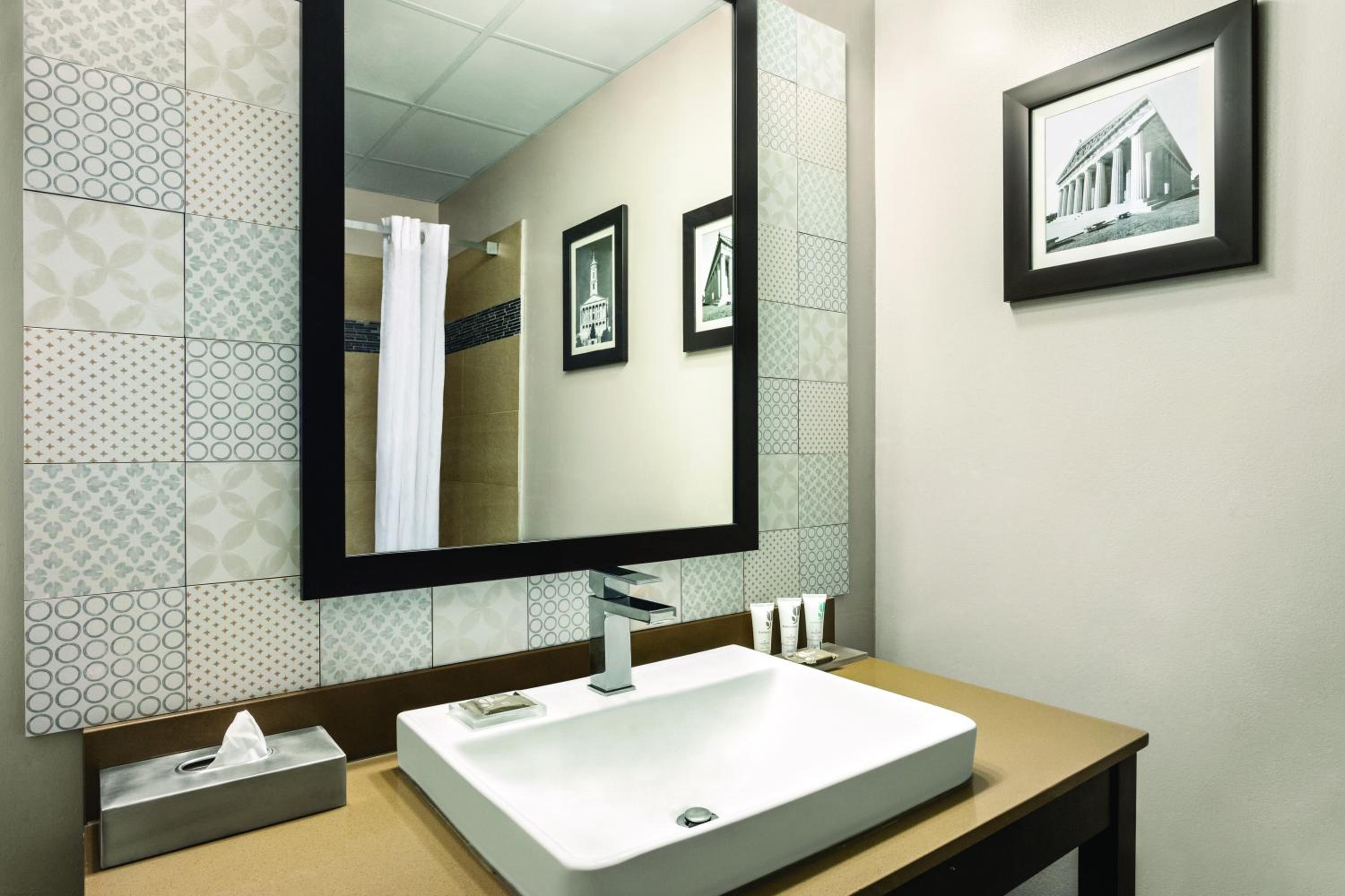 Country Inn Suites by Radisson, Nashville Airport East, TN - Property Image 24