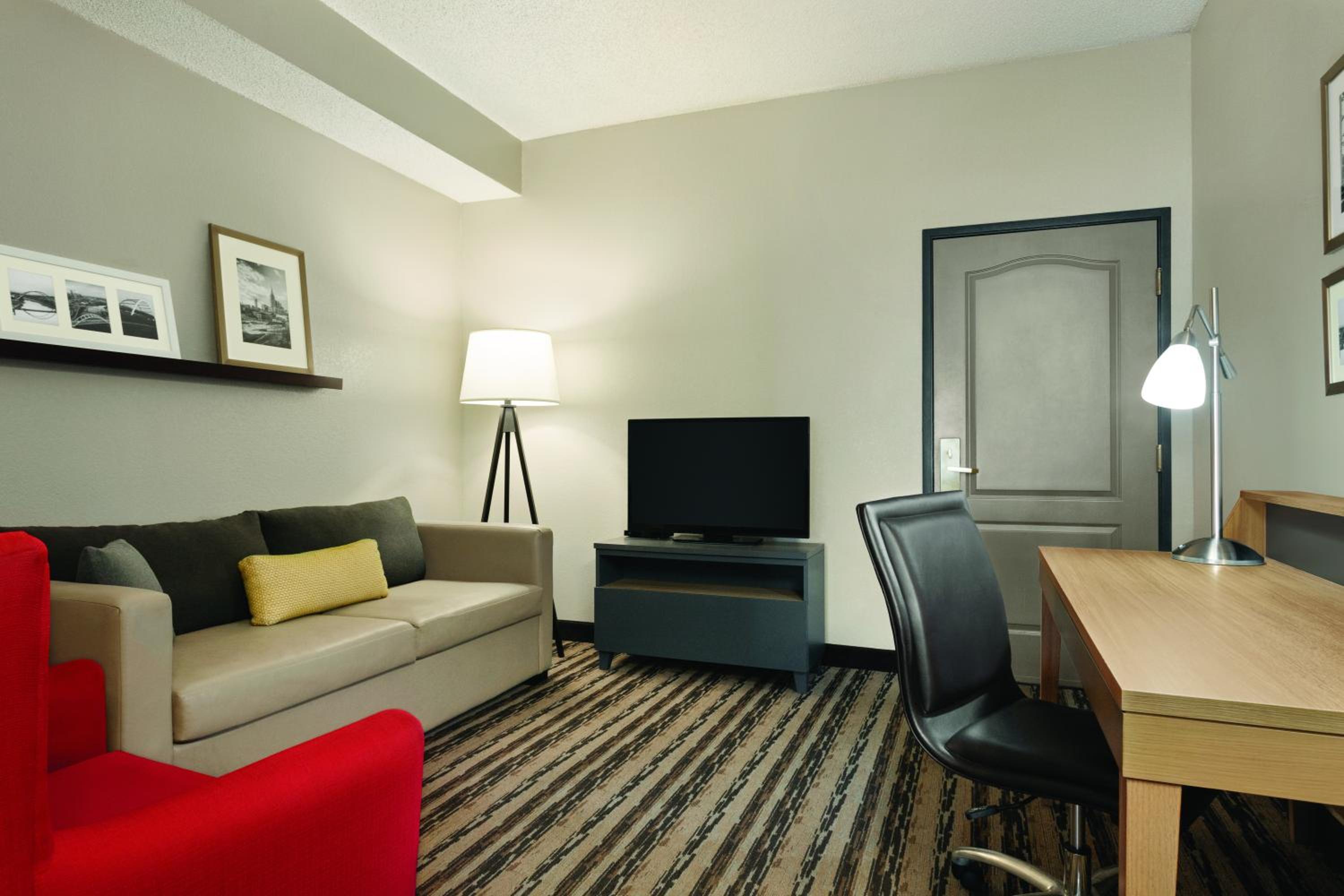 Country Inn Suites by Radisson, Nashville Airport East, TN - Property Image 20